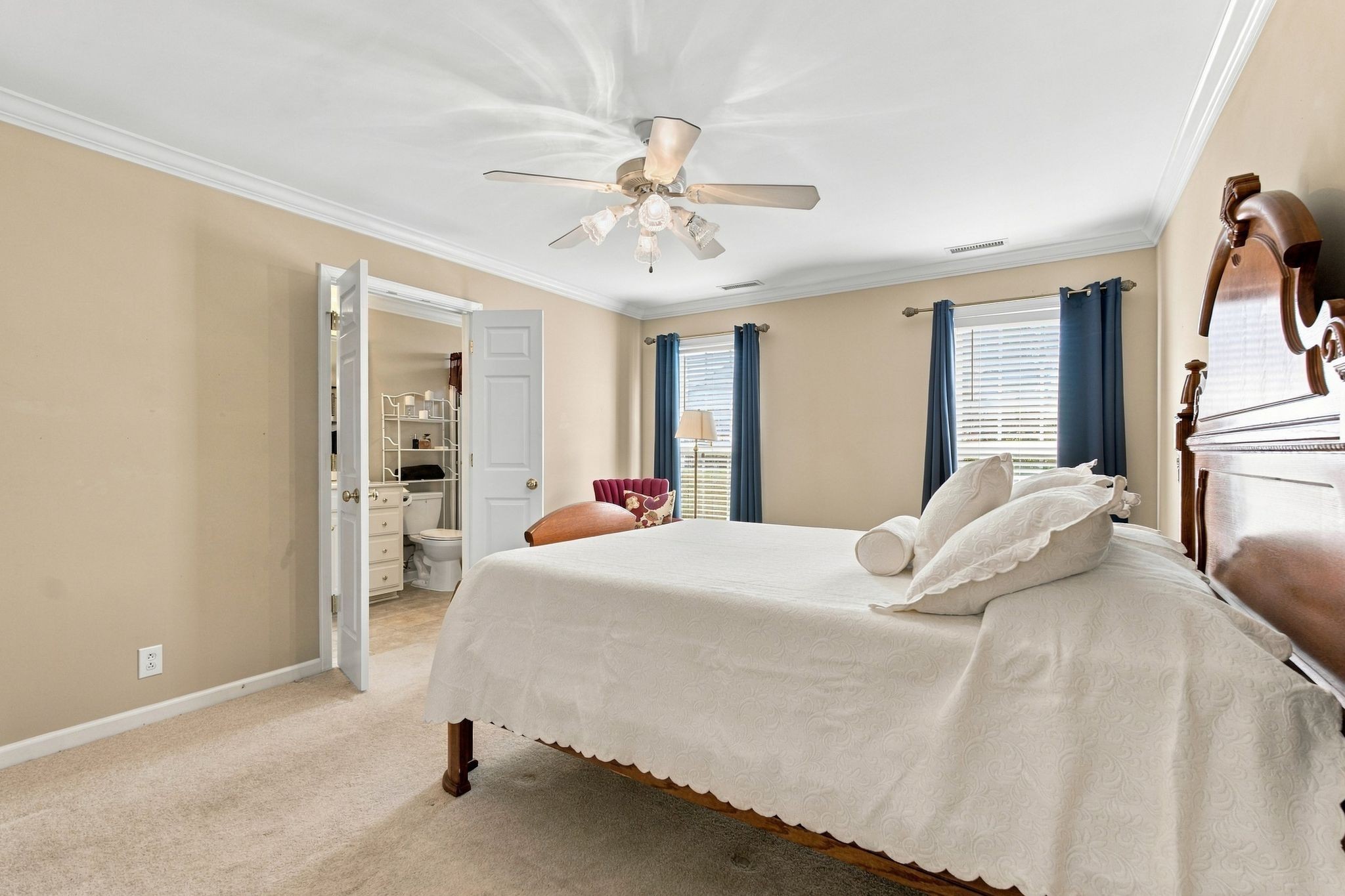 366 Golfview Ct