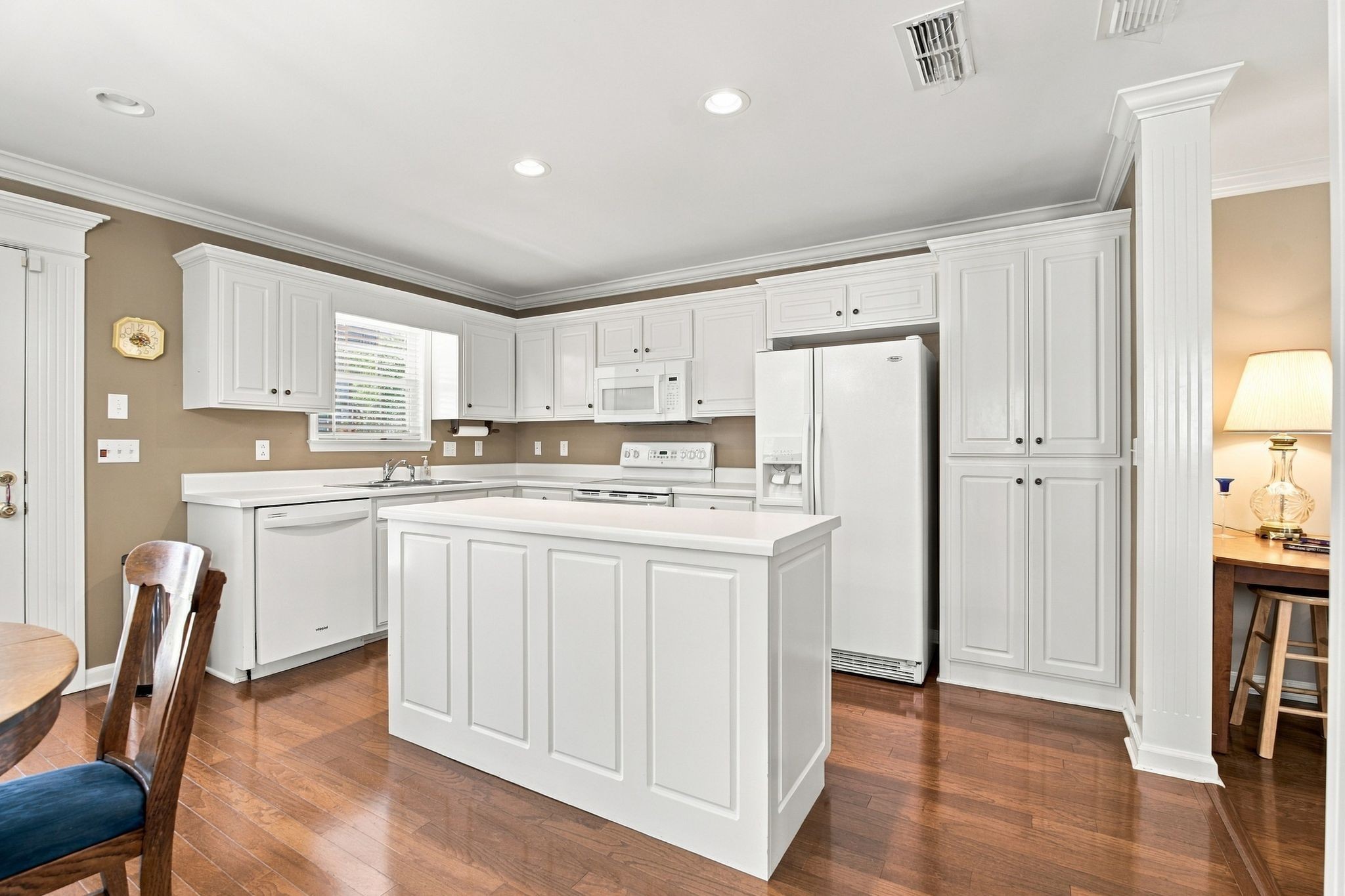 366 Golfview Ct
