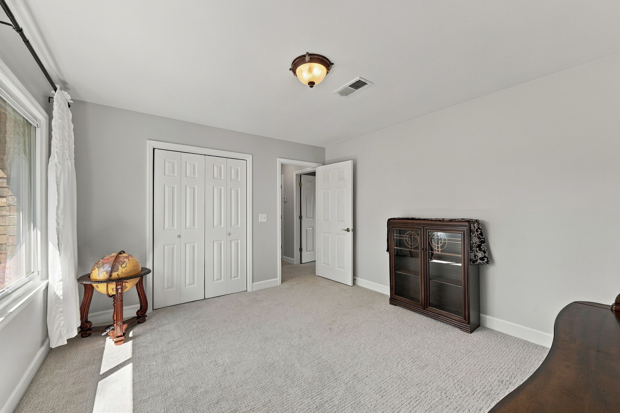 5629 Highland Way
