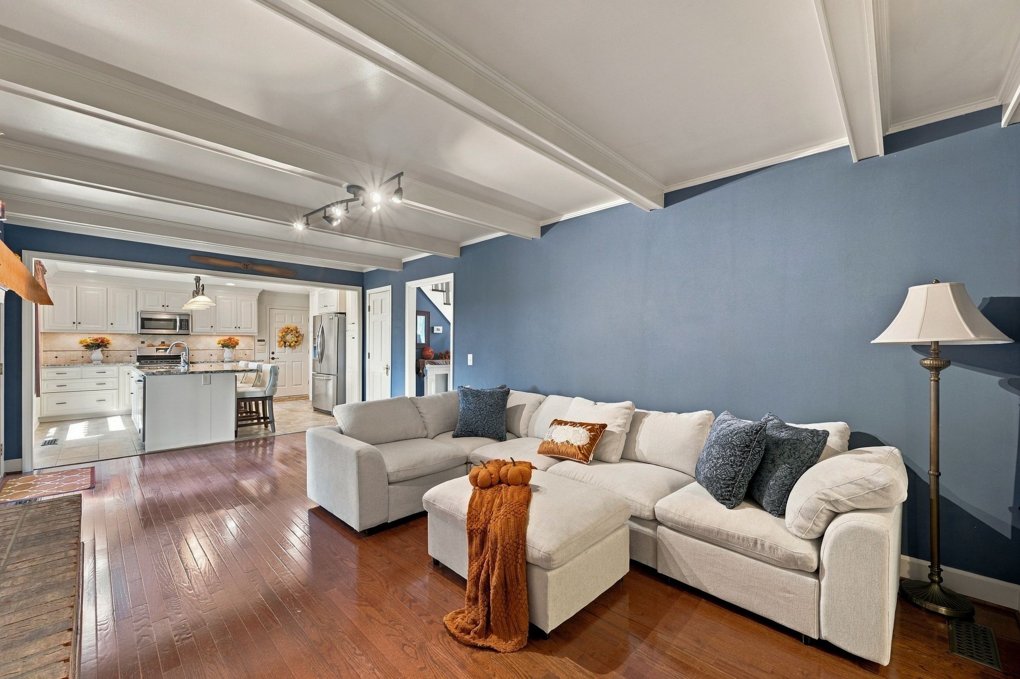 5629 Highland Way