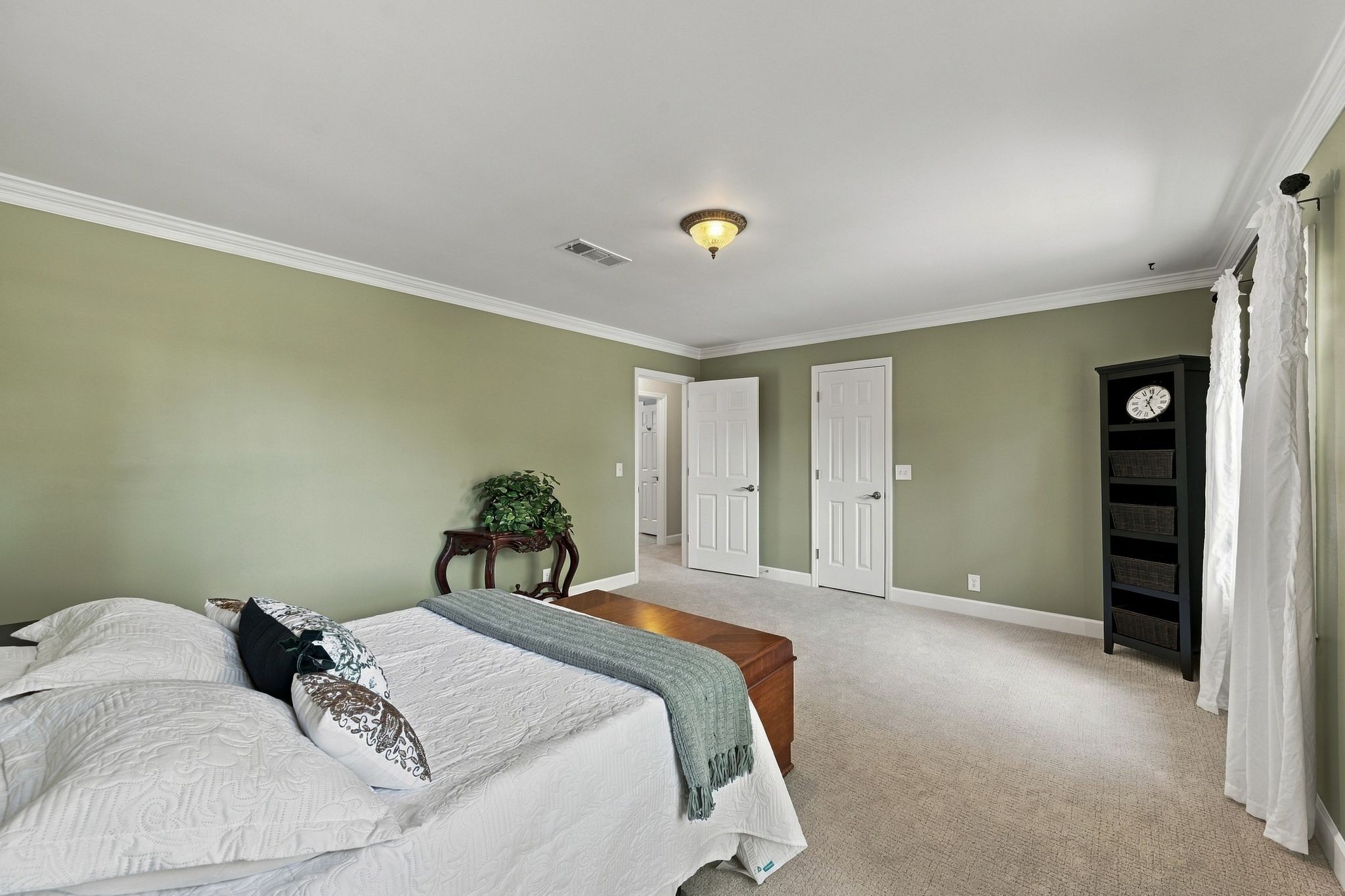 5629 Highland Way