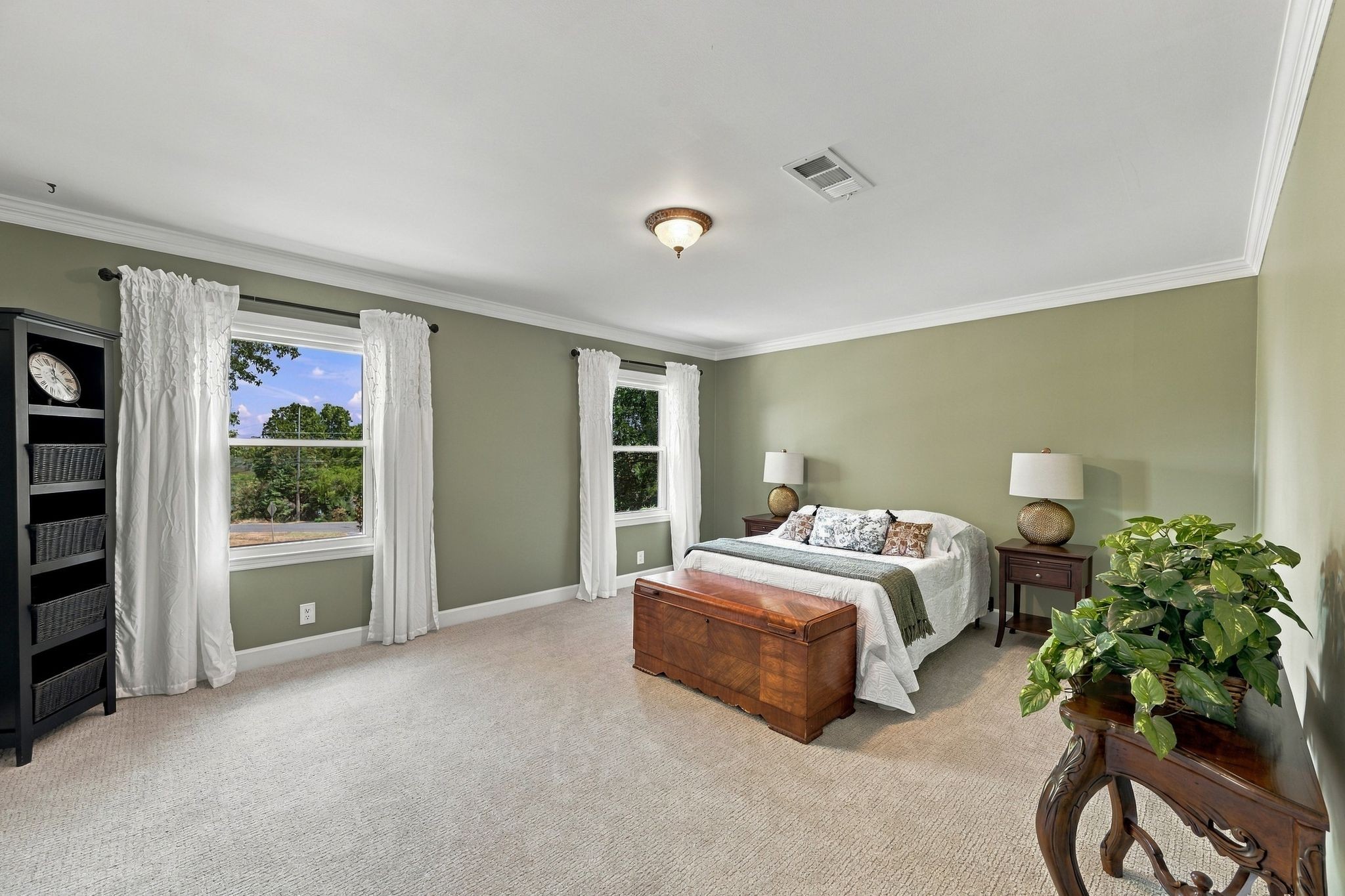 5629 Highland Way
