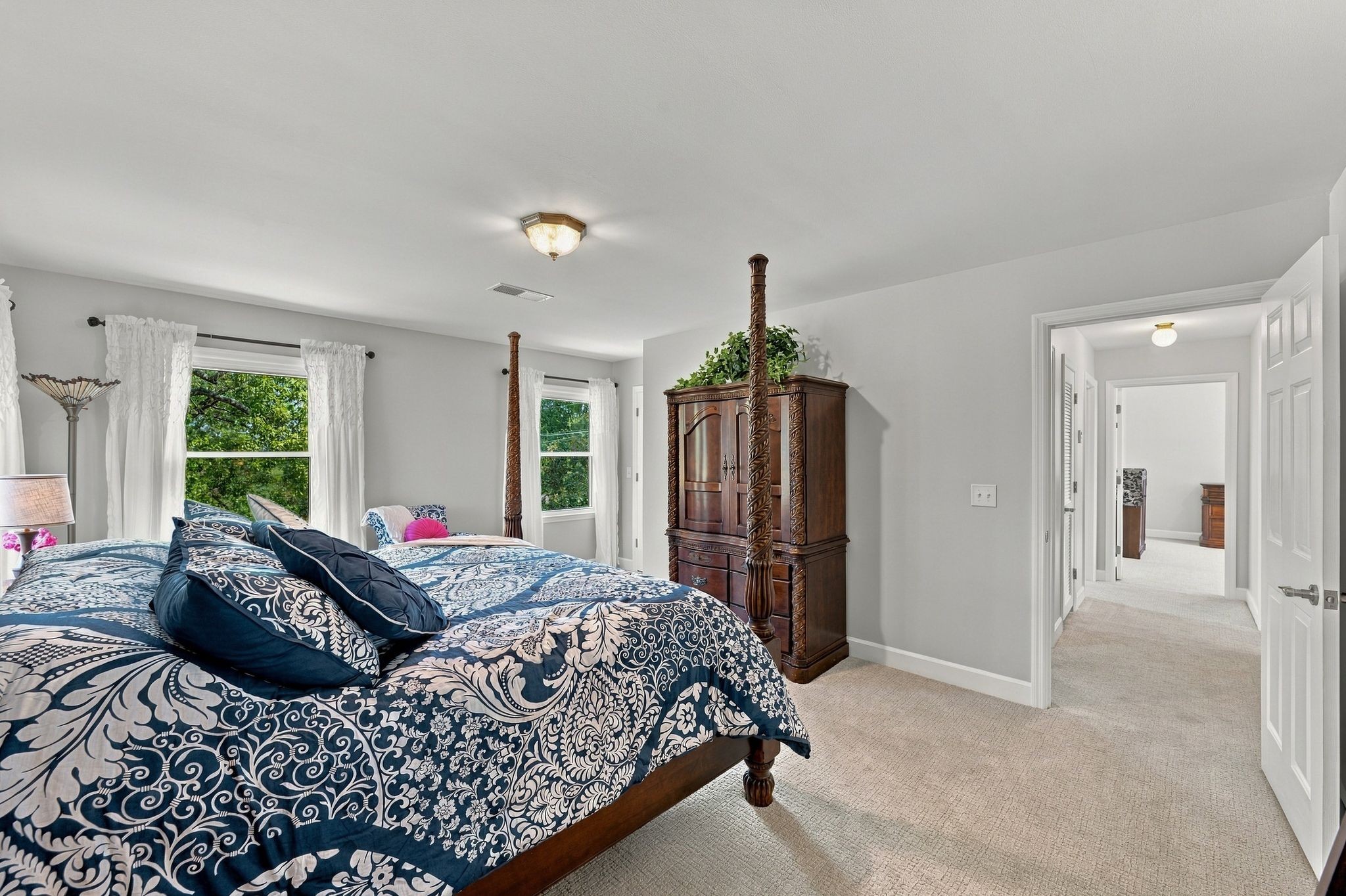 5629 Highland Way