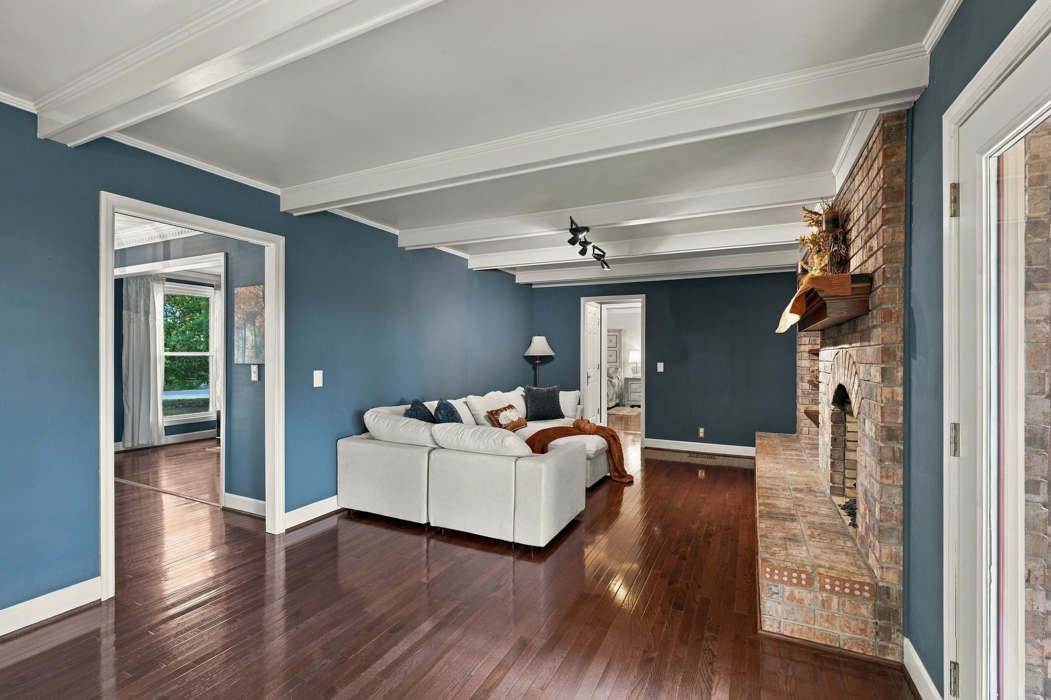 5629 Highland Way