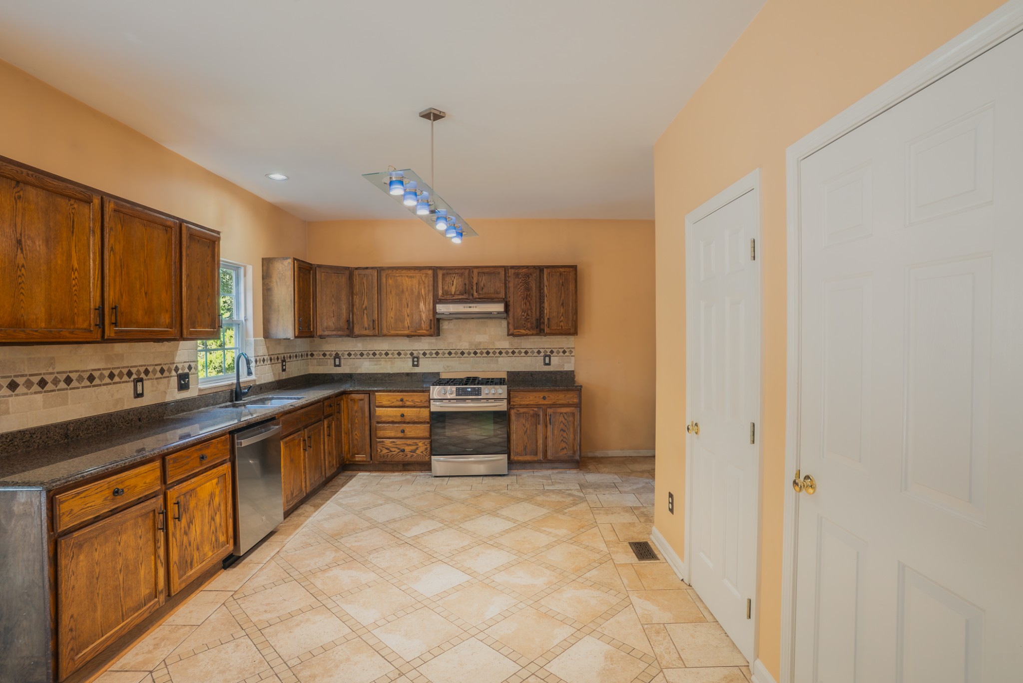 1216 Brentwood Highlands Dr