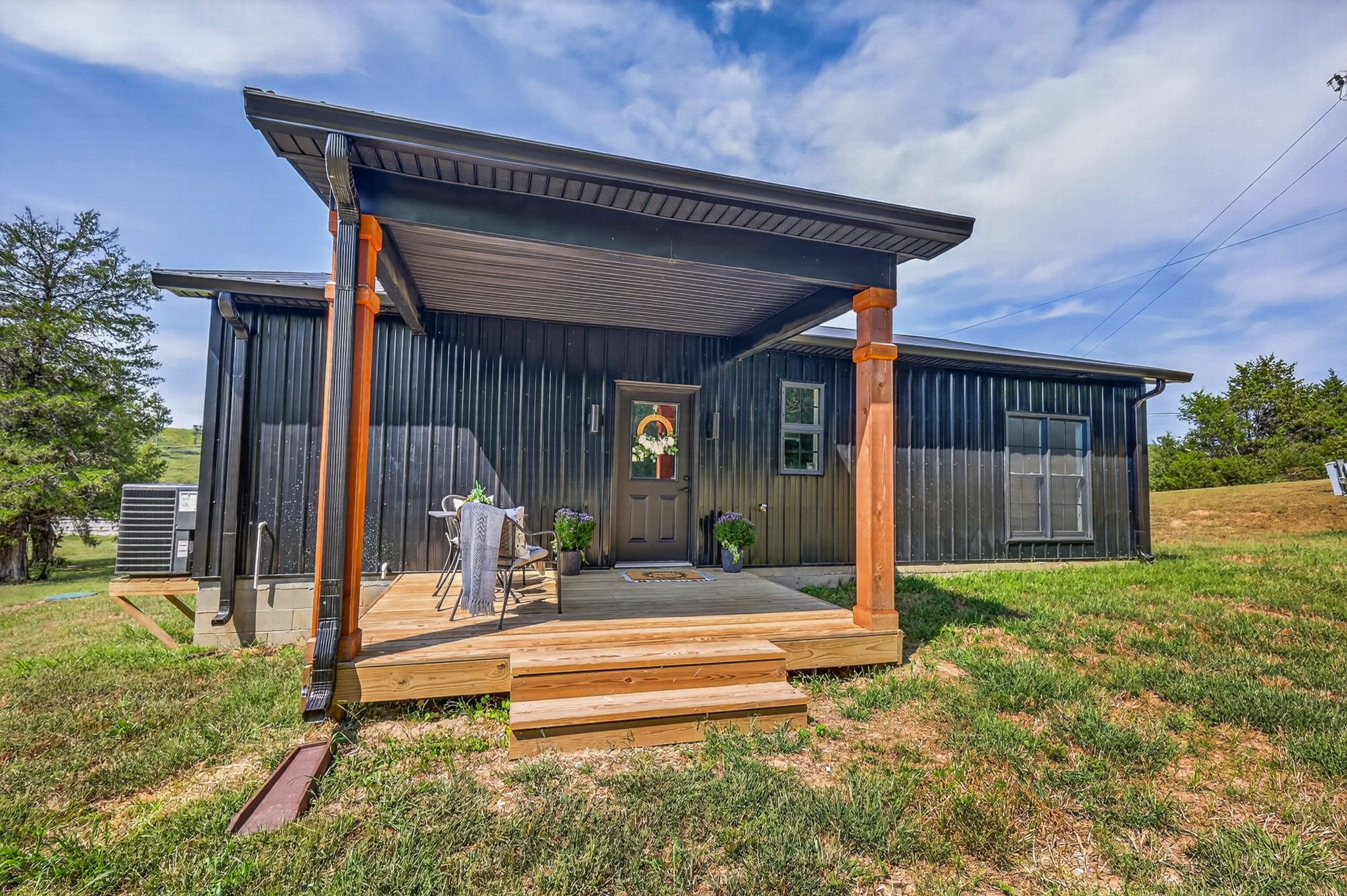 8465 Hartsville Pike