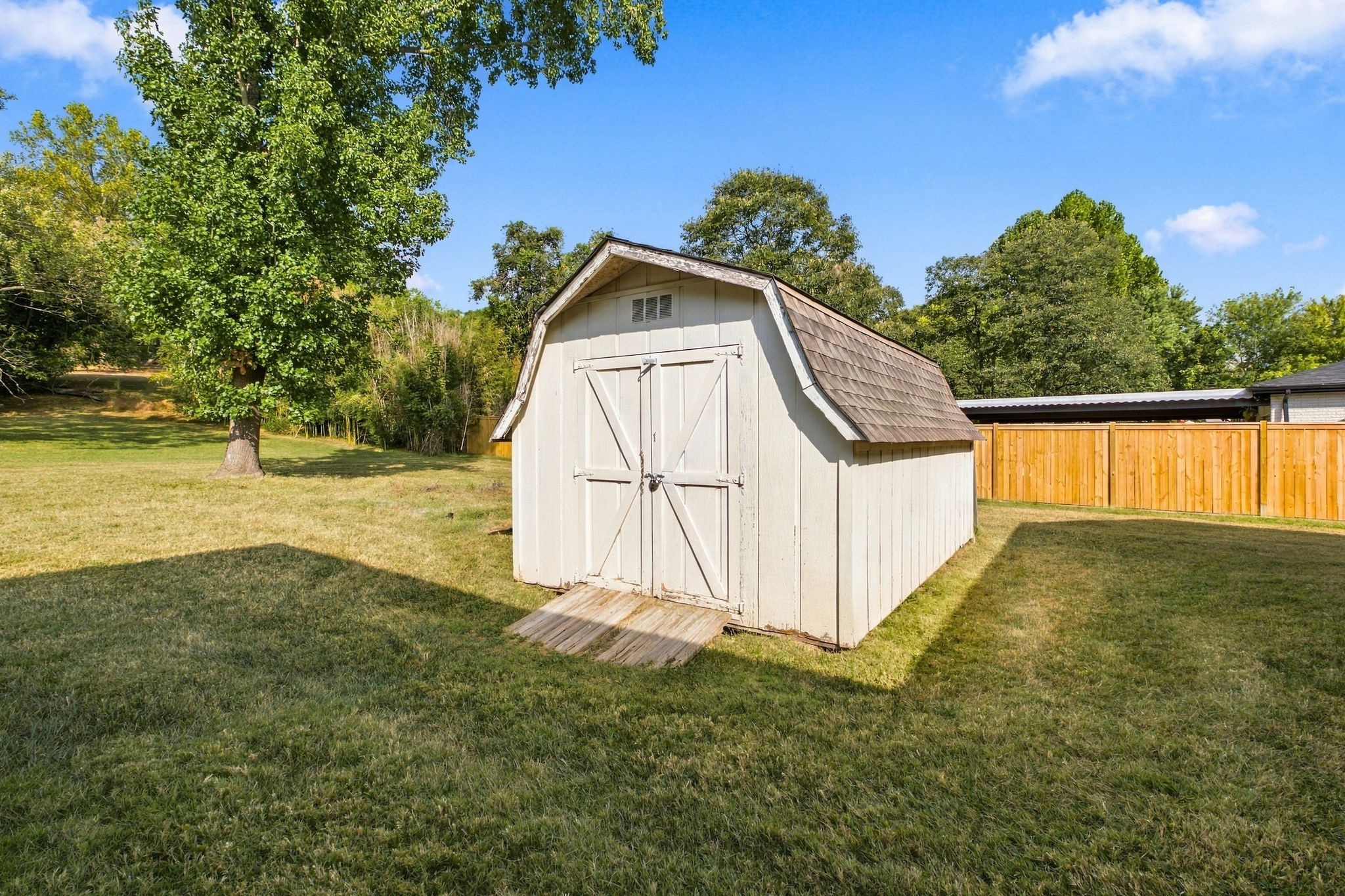 2602 Colbert Dr