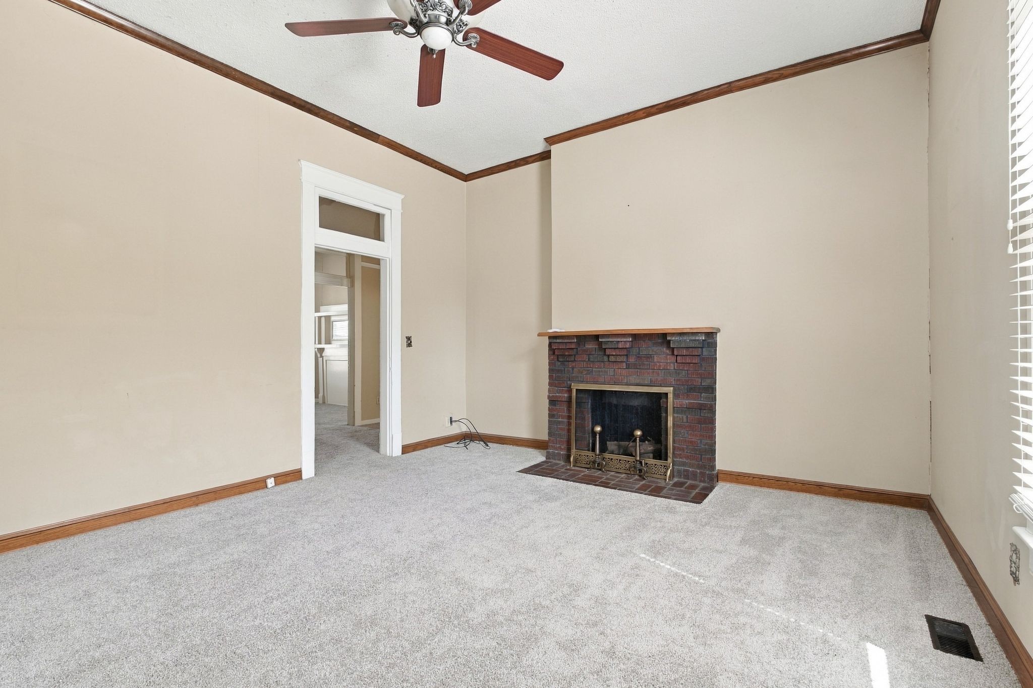 206 Manchester Ave