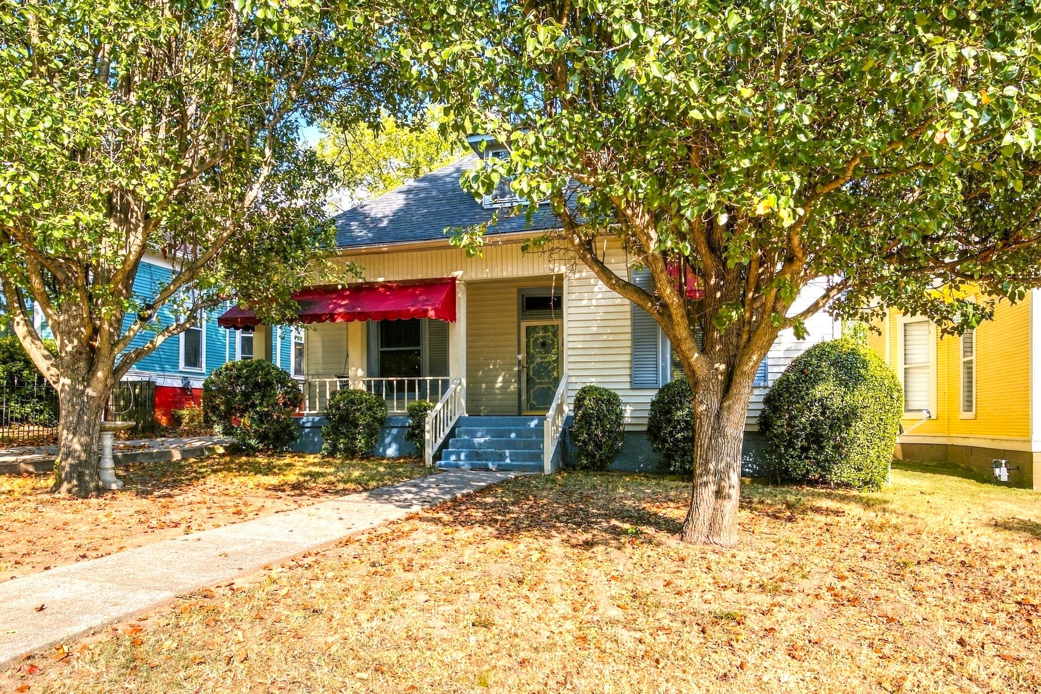 206 Manchester Ave