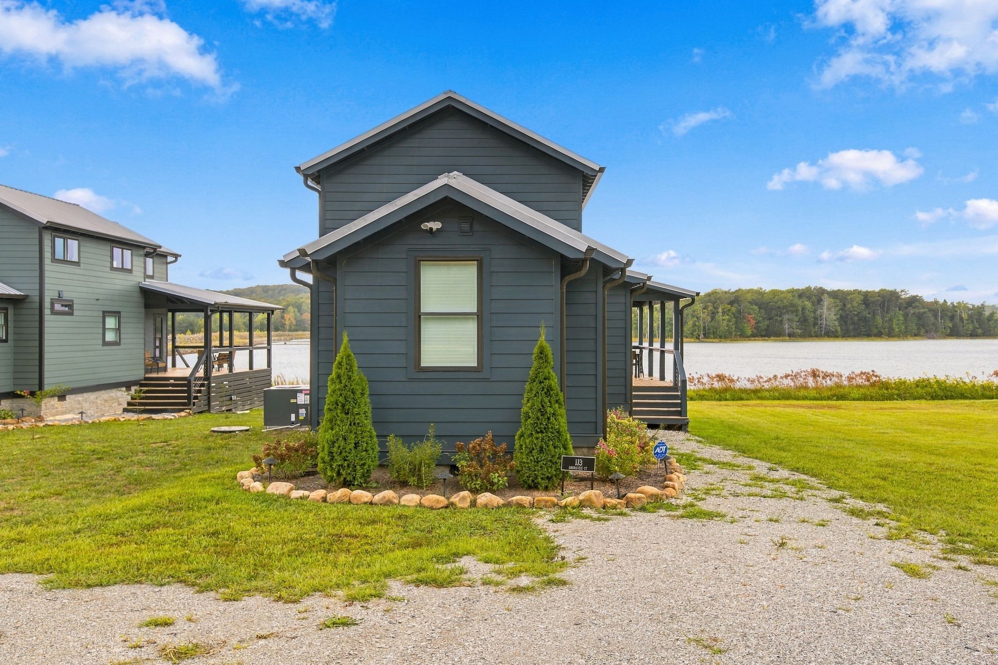 113 Shoreside Ct