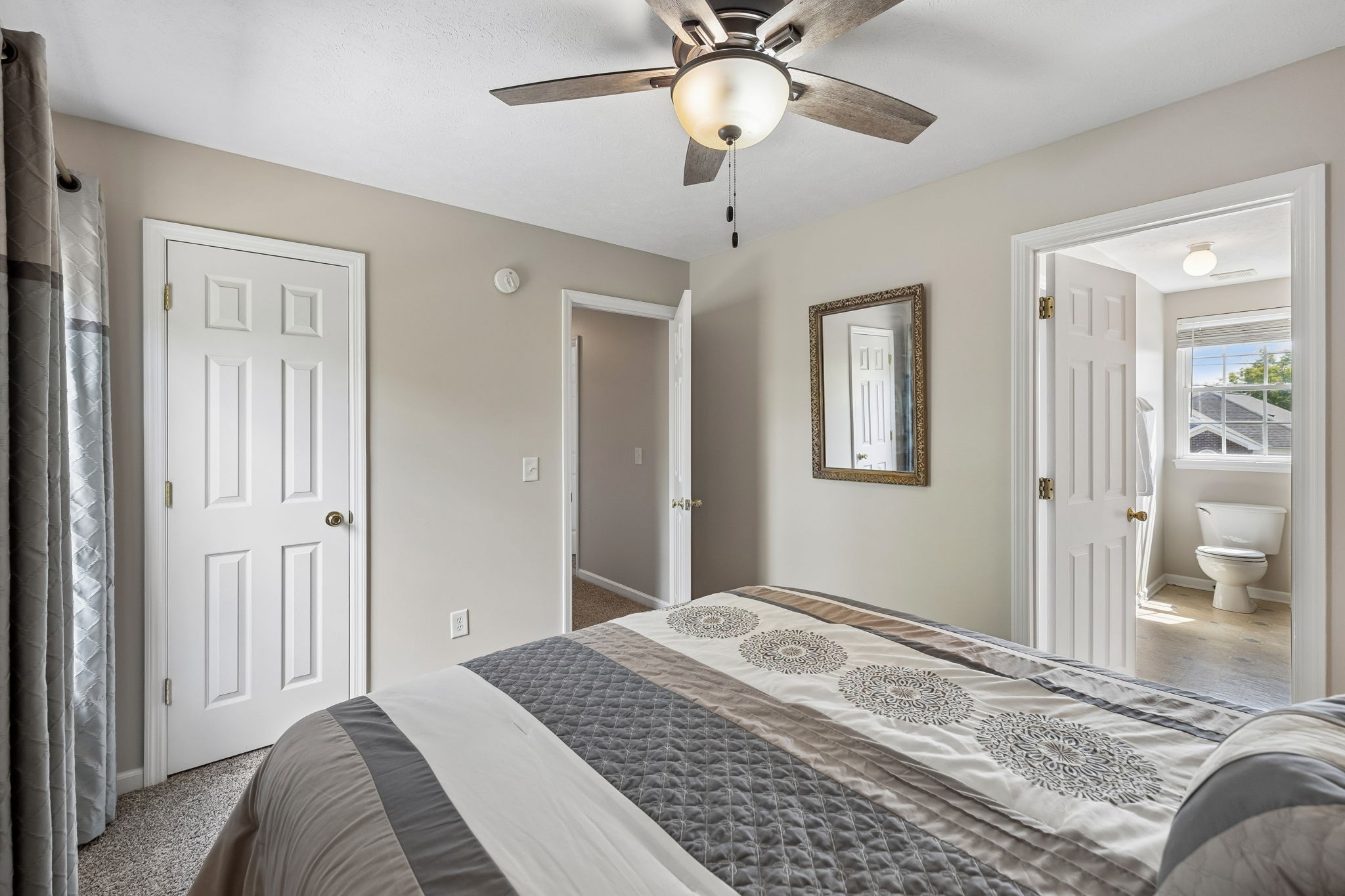2112 Candlebrook Ct