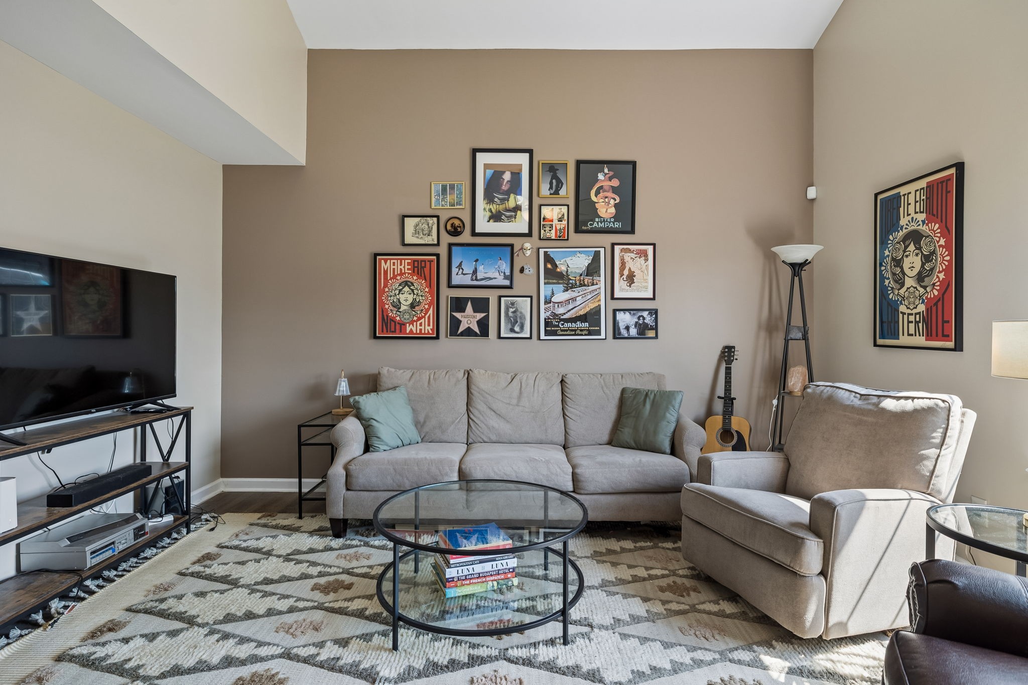 2112 Candlebrook Ct