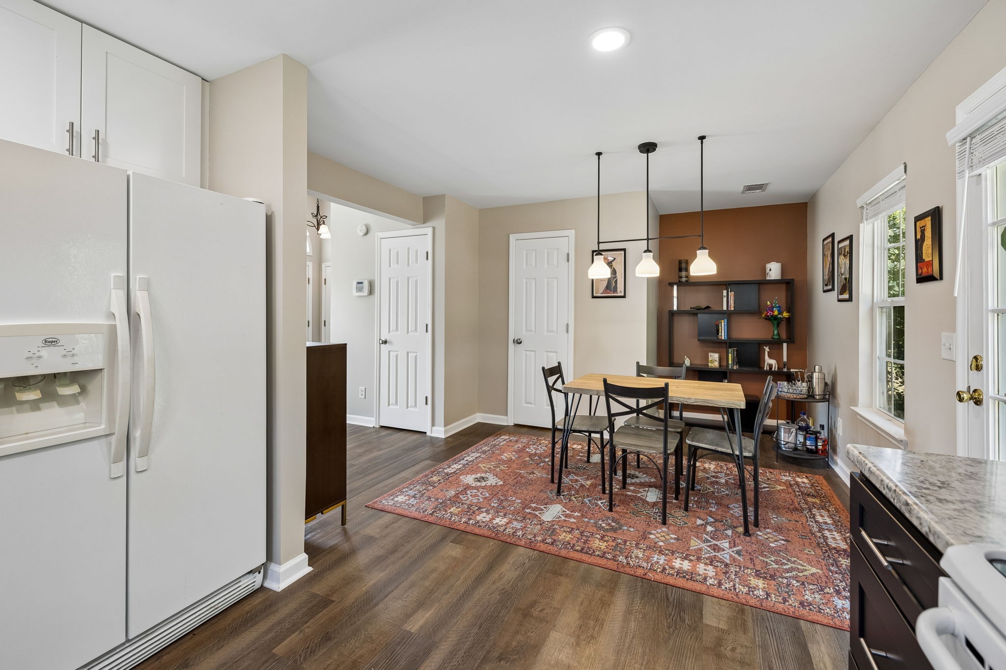 2112 Candlebrook Ct