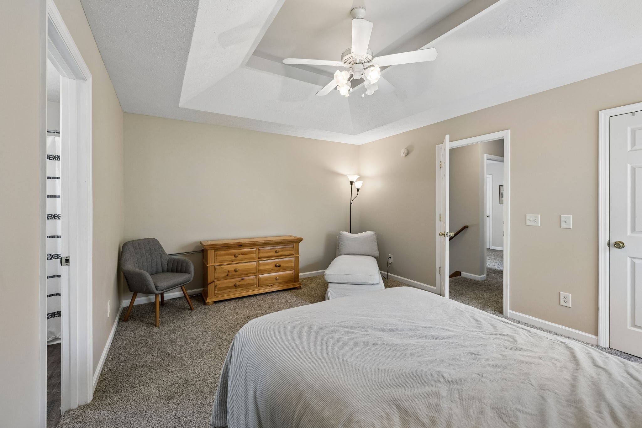 2112 Candlebrook Ct
