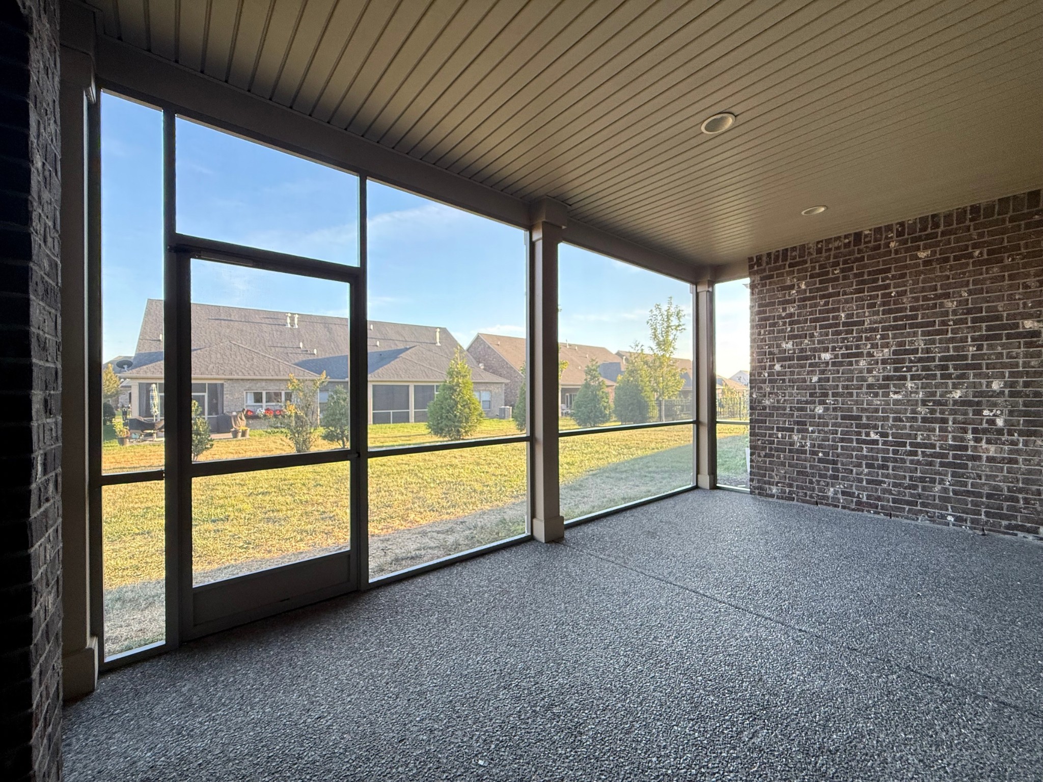 867 Meadowcrest Way
