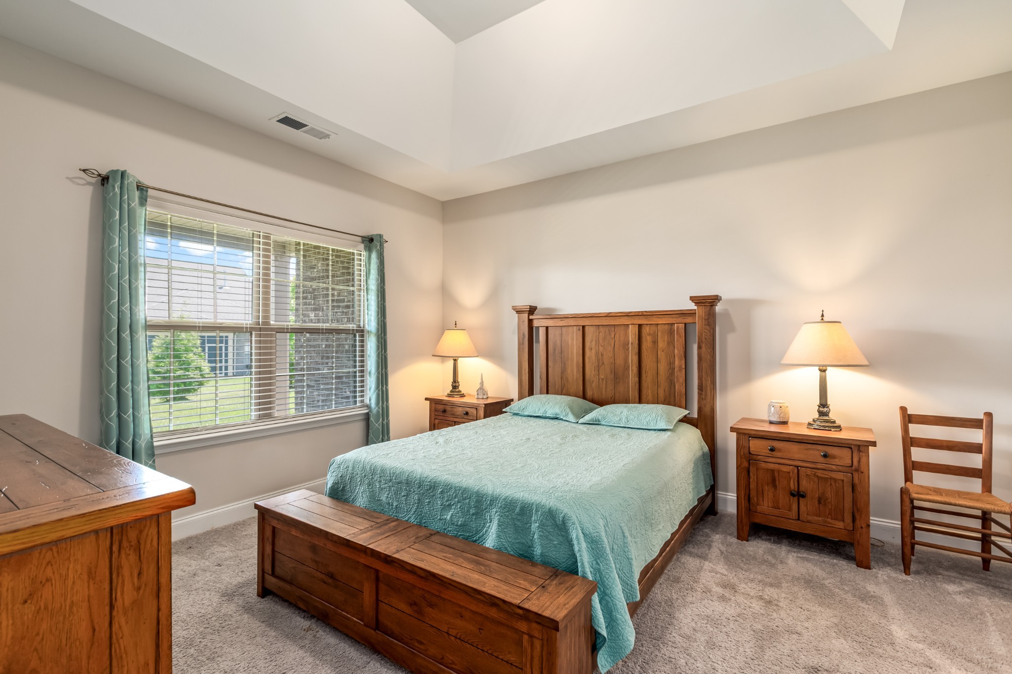 867 Meadowcrest Way