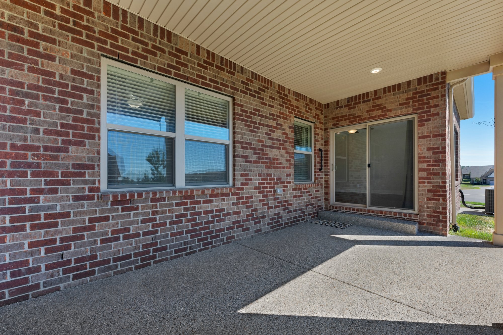 1801 Ravenwood Ct