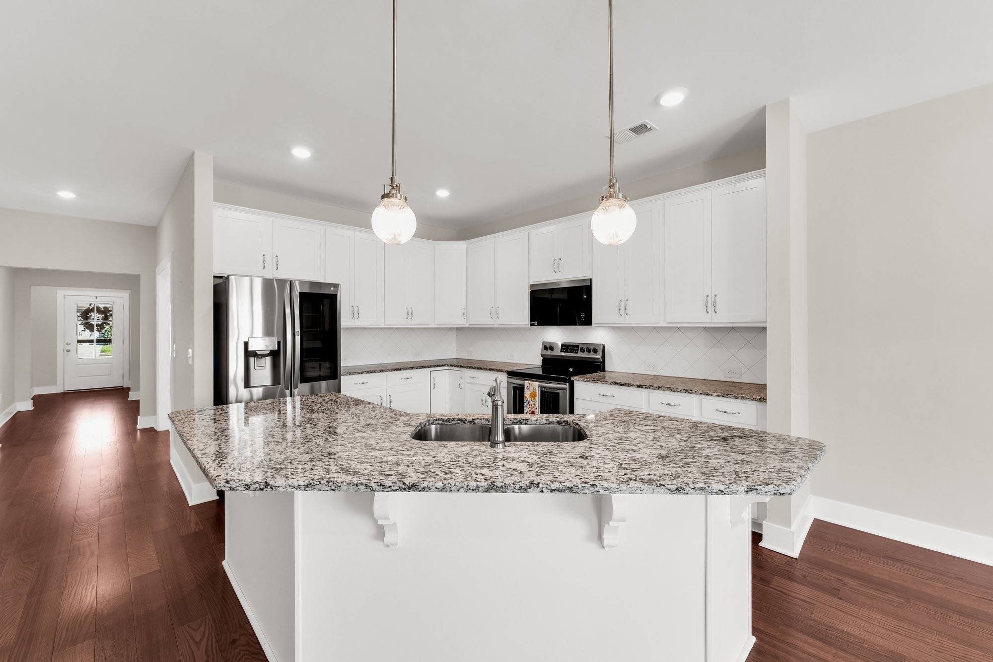 1801 Ravenwood Ct