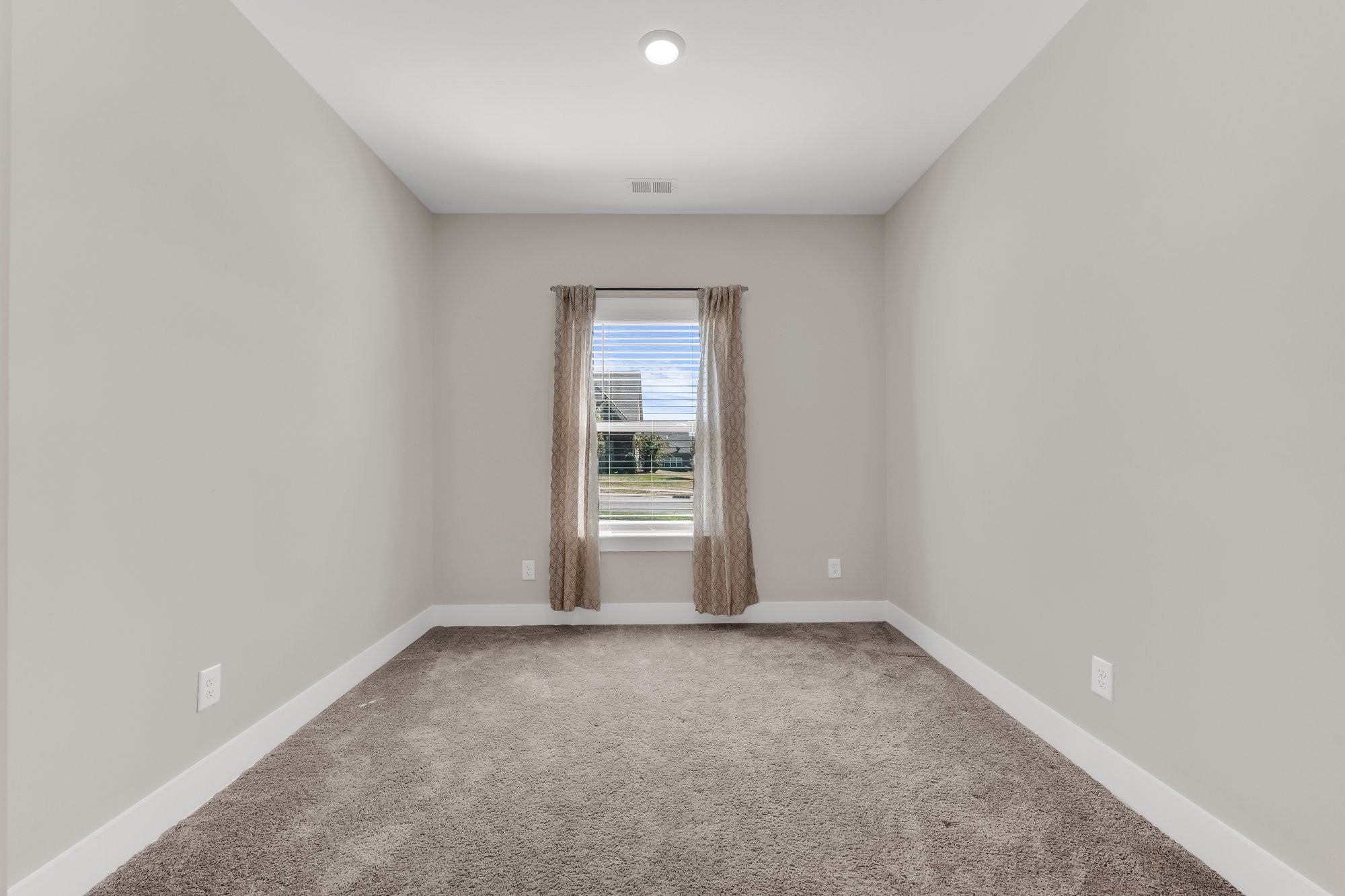 1801 Ravenwood Ct