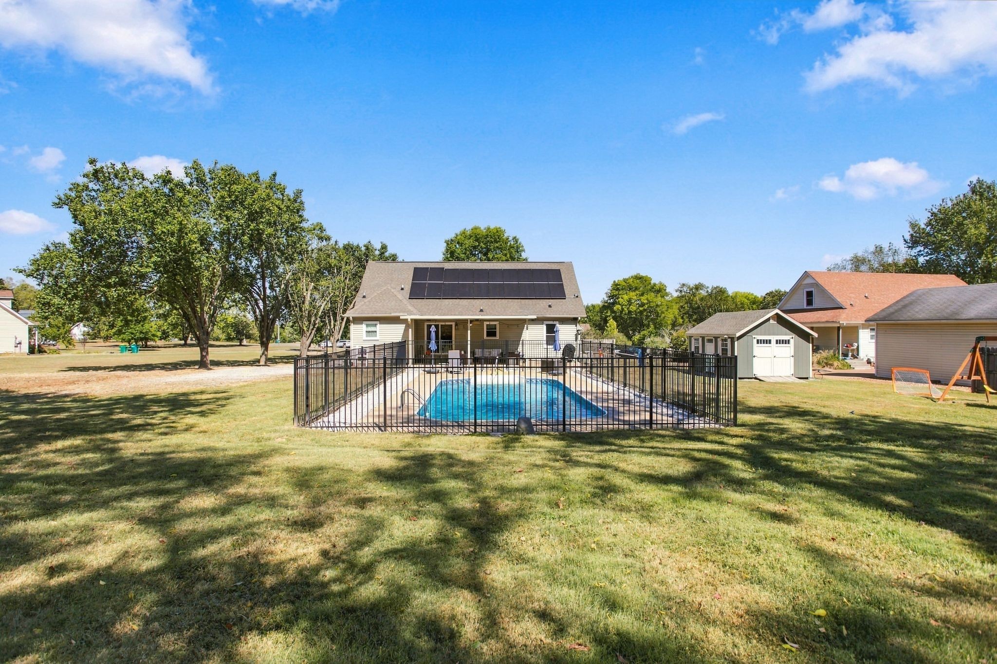 1156 Weaver Farm Ln
