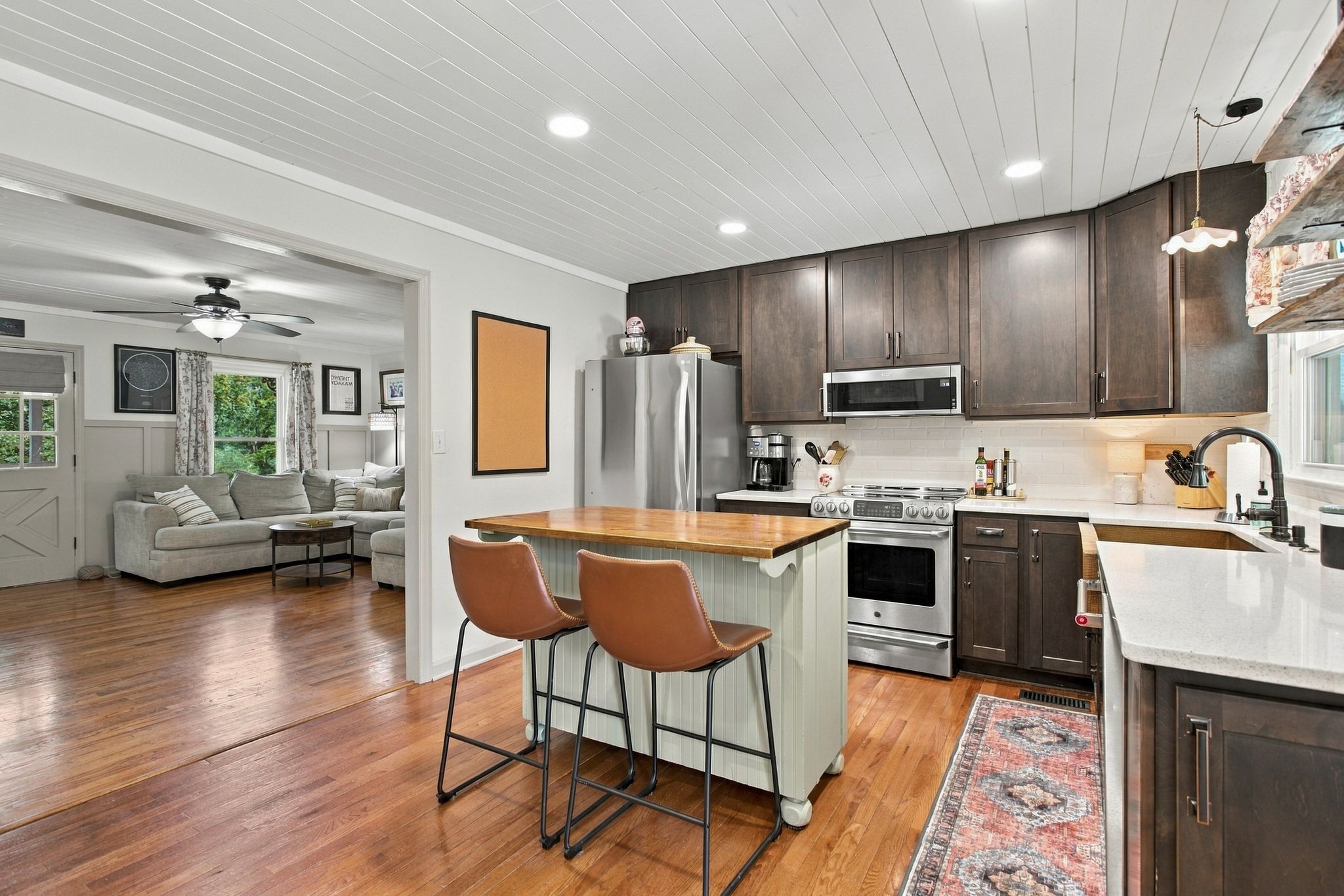 1156 Weaver Farm Ln