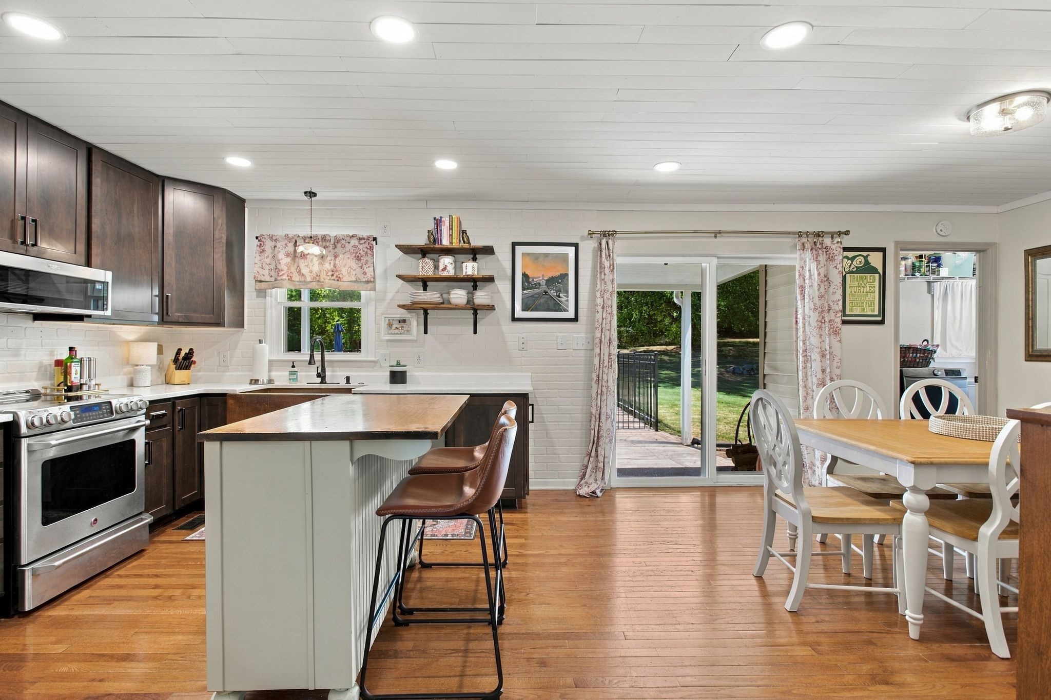 1156 Weaver Farm Ln