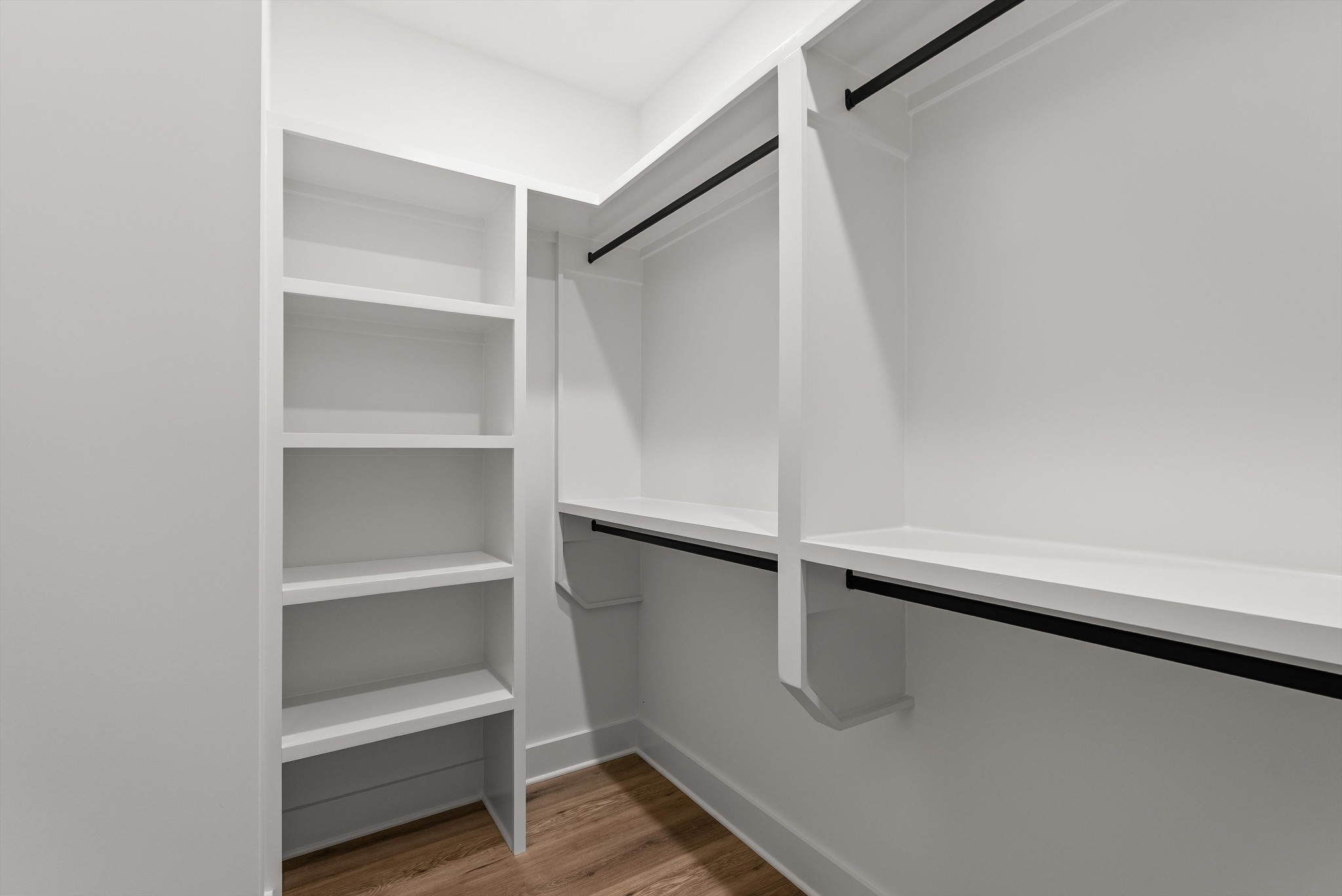 1305 Alderwood Pass