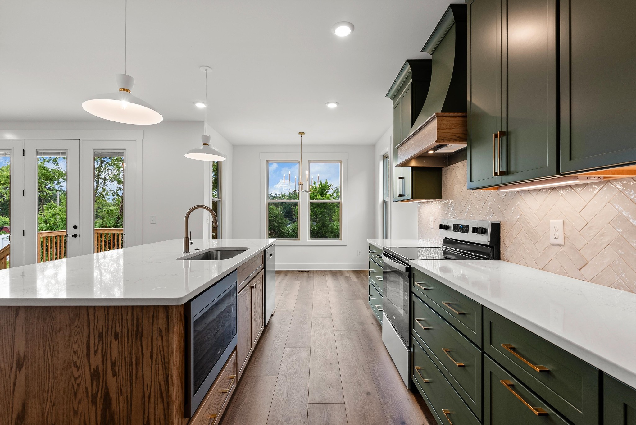 1305 Alderwood Pass