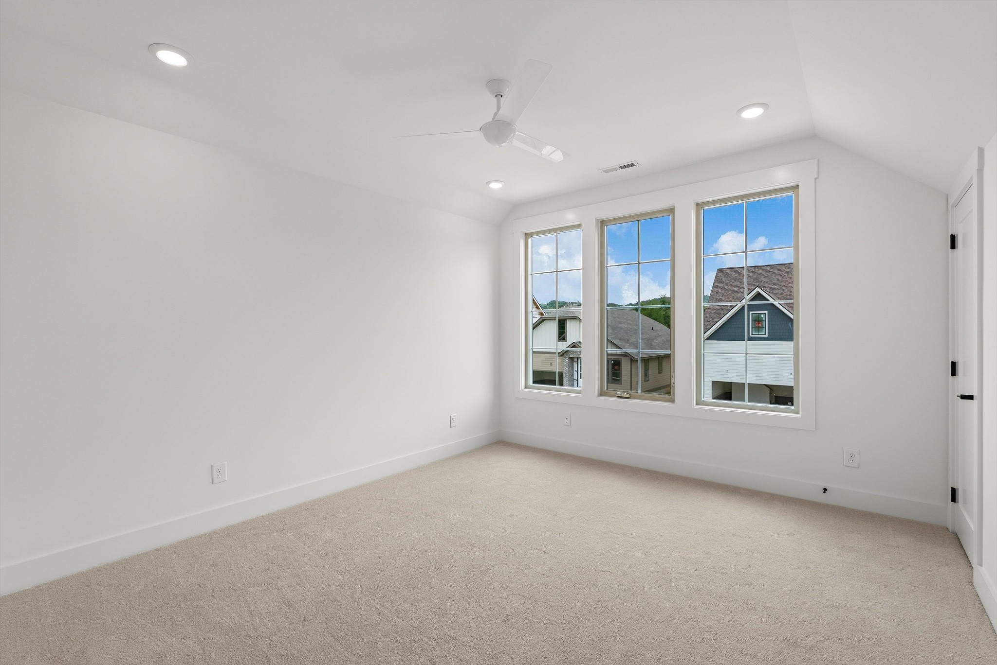 1305 Alderwood Pass