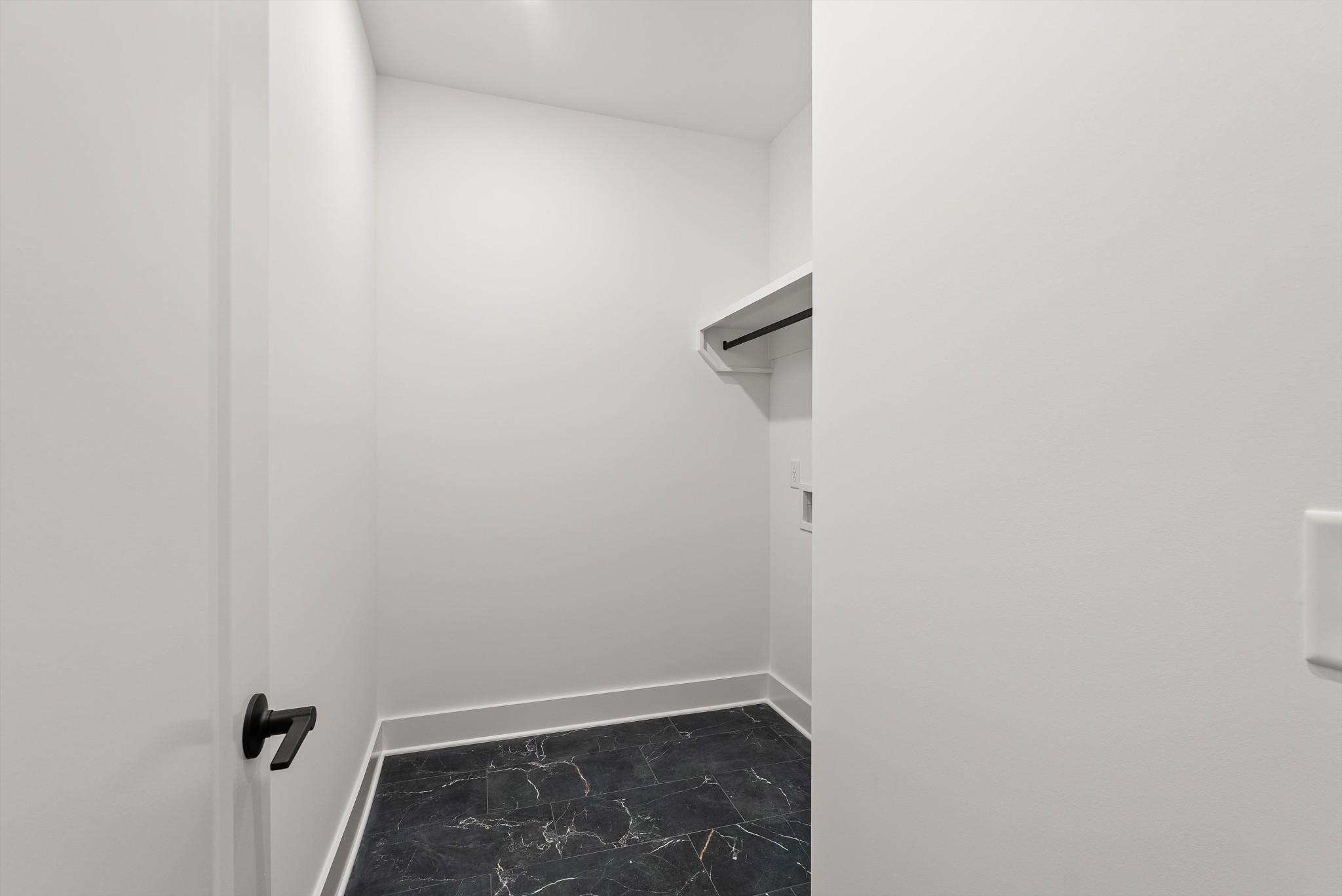 1305 Alderwood Pass