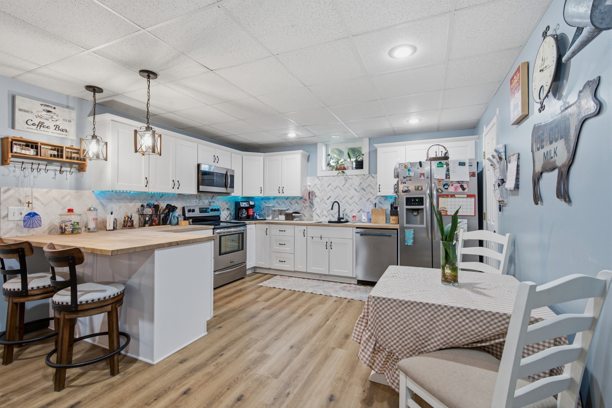 1050 Moncrief Cir