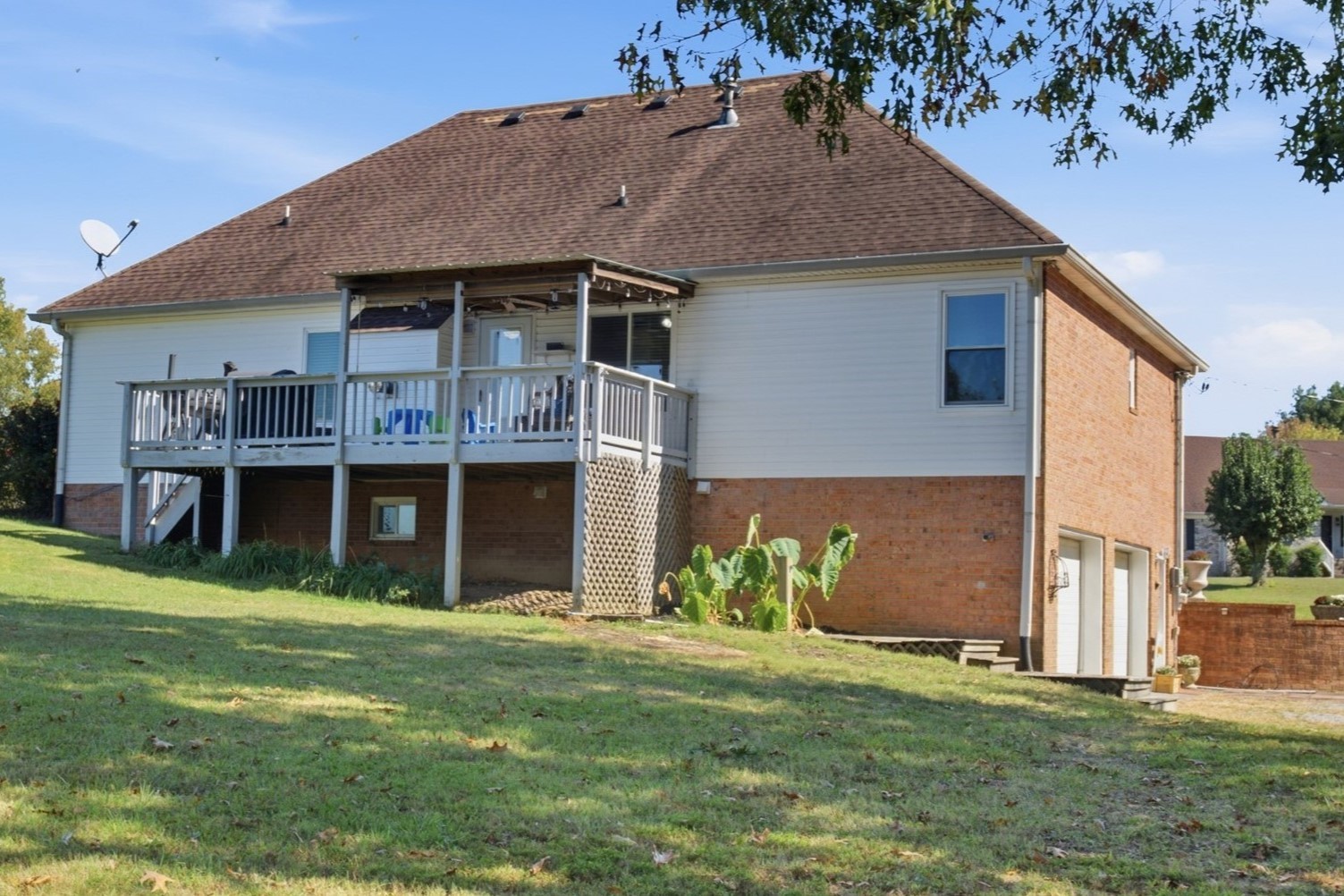 1050 Moncrief Cir