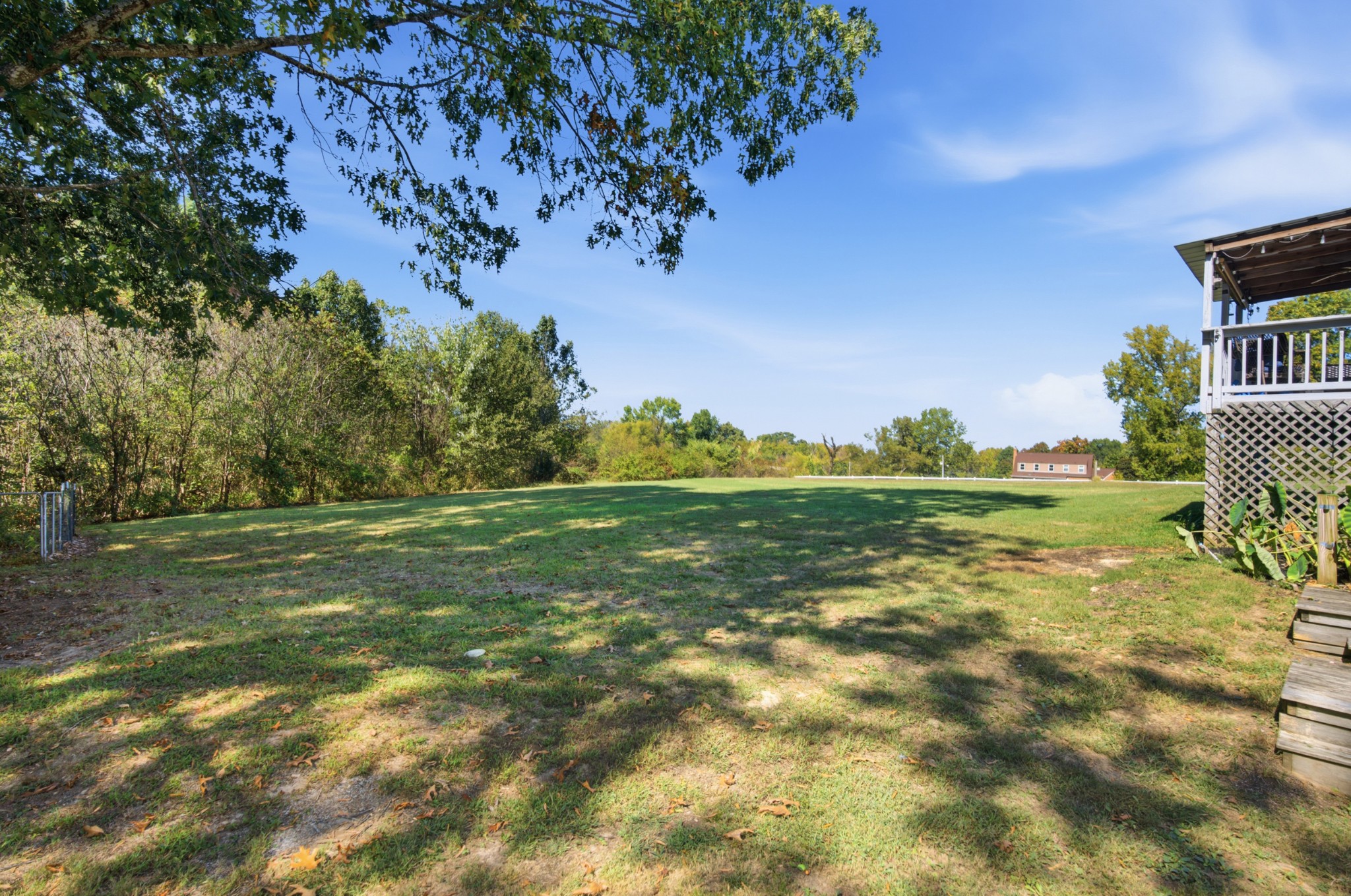 1050 Moncrief Cir