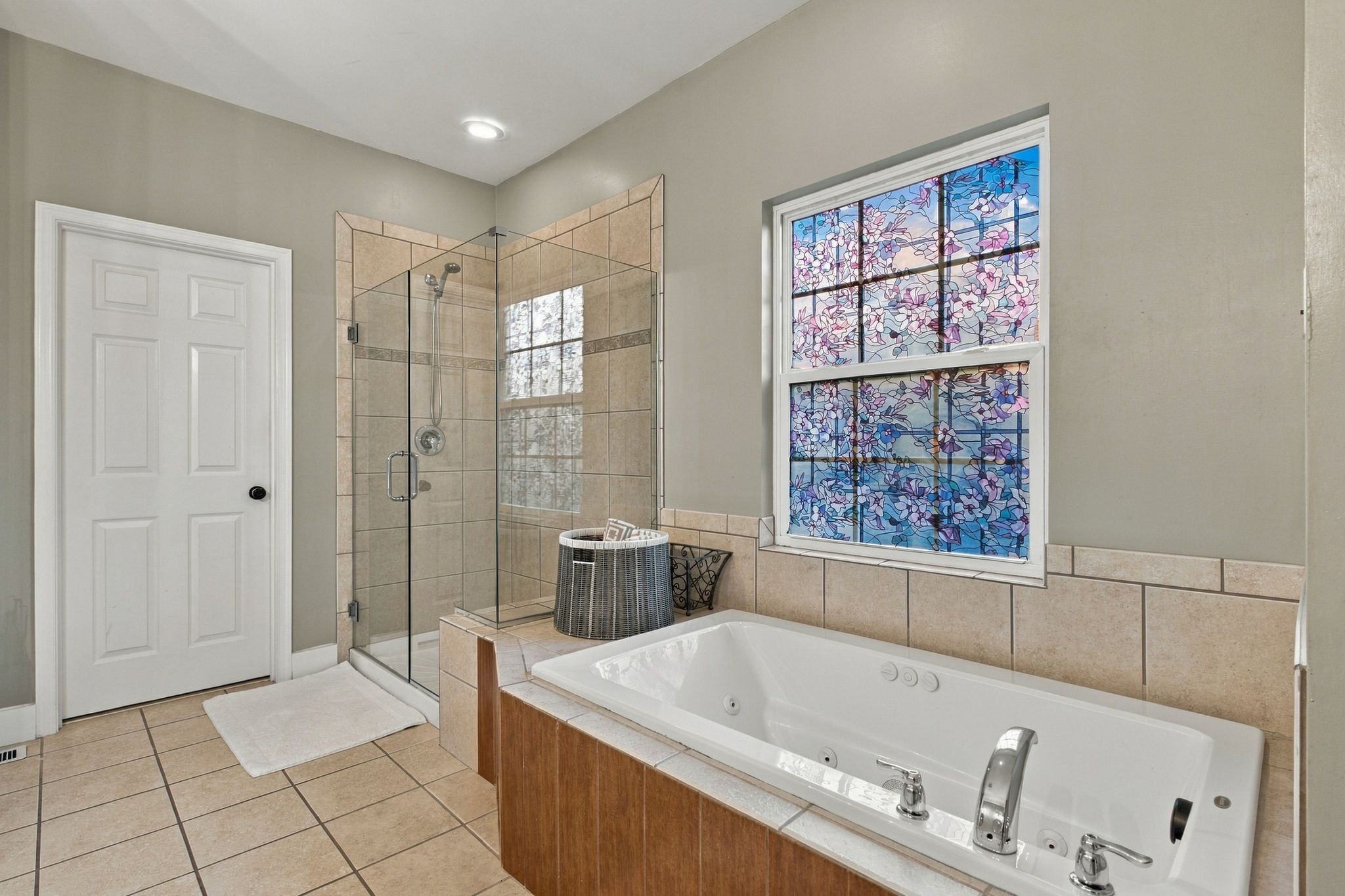803 Saddle Ridge Dr