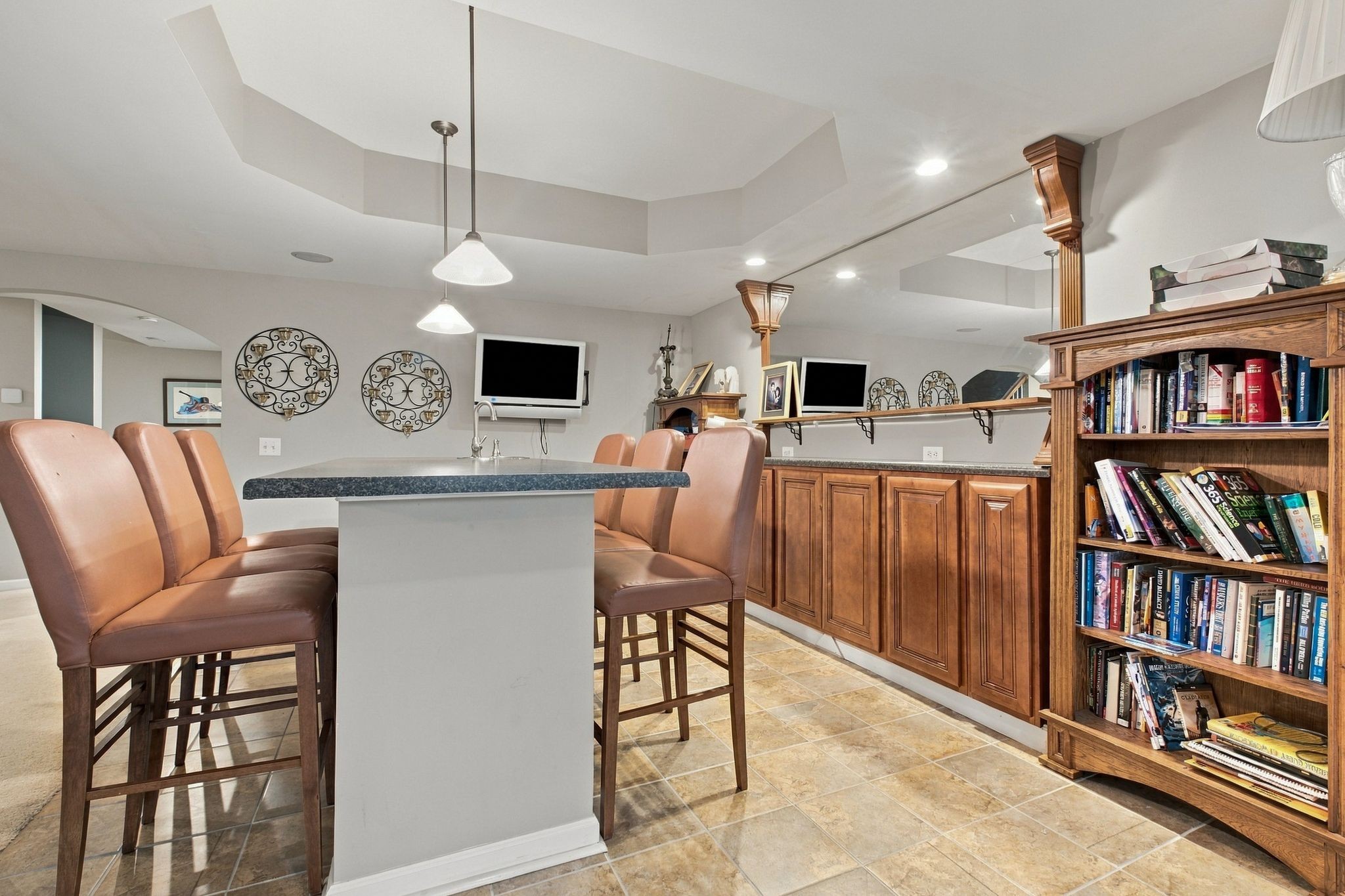 803 Saddle Ridge Dr