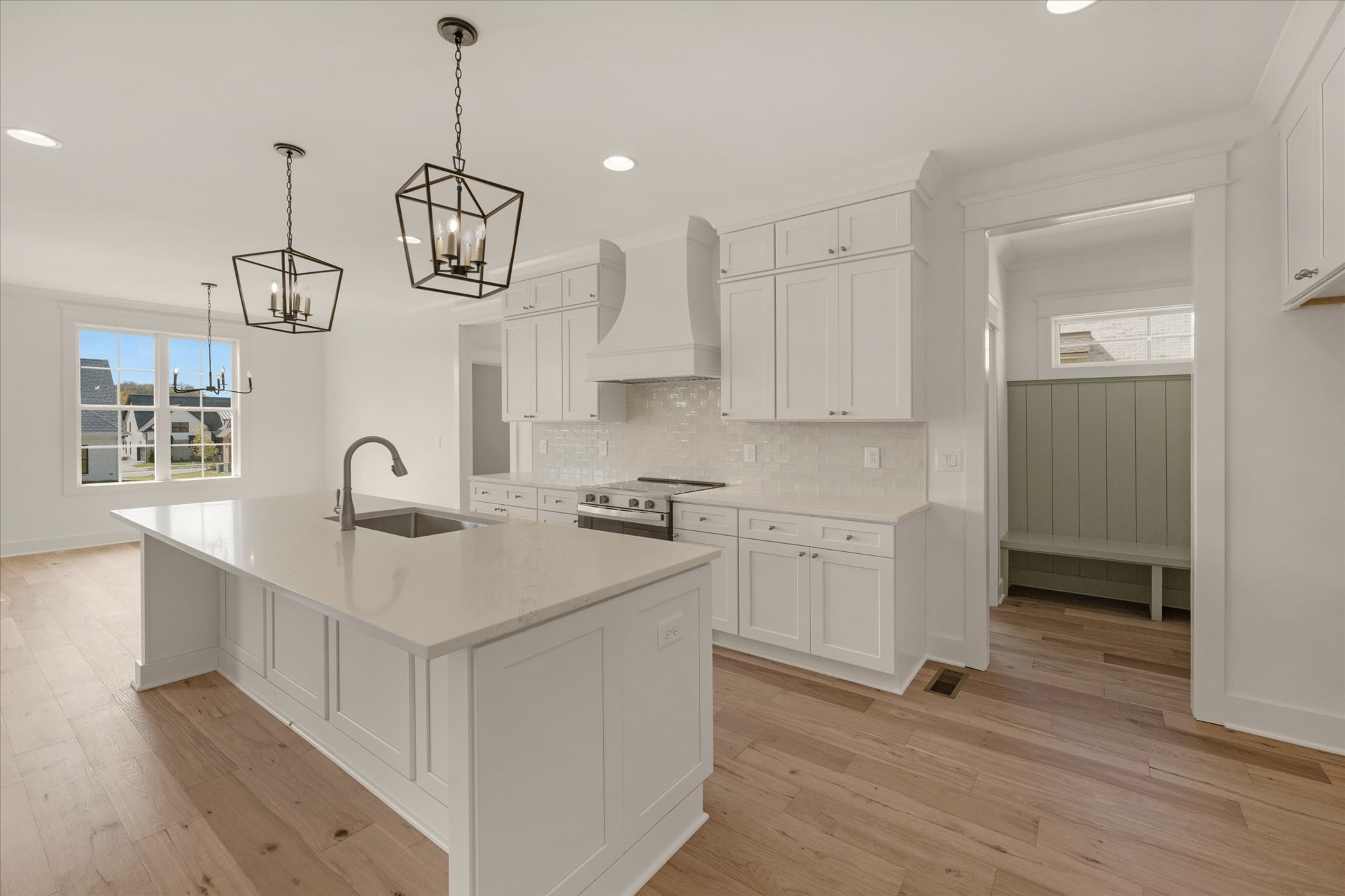 812 Brookdale Ct