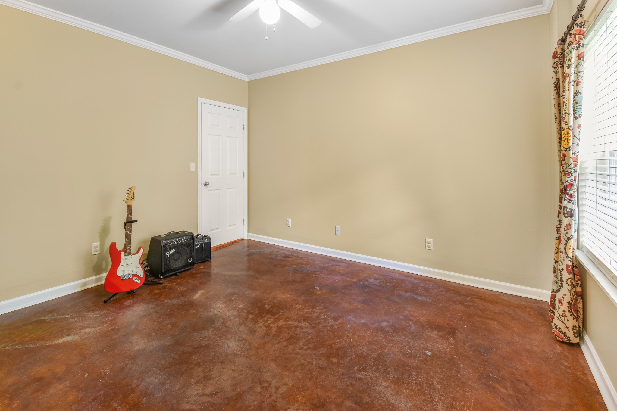 304 Forest Bend Dr