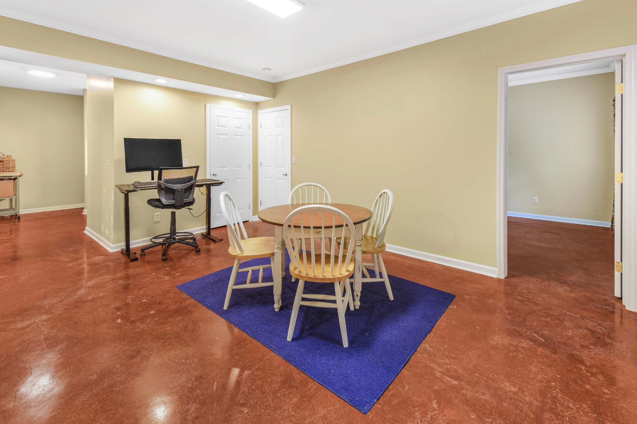 304 Forest Bend Dr