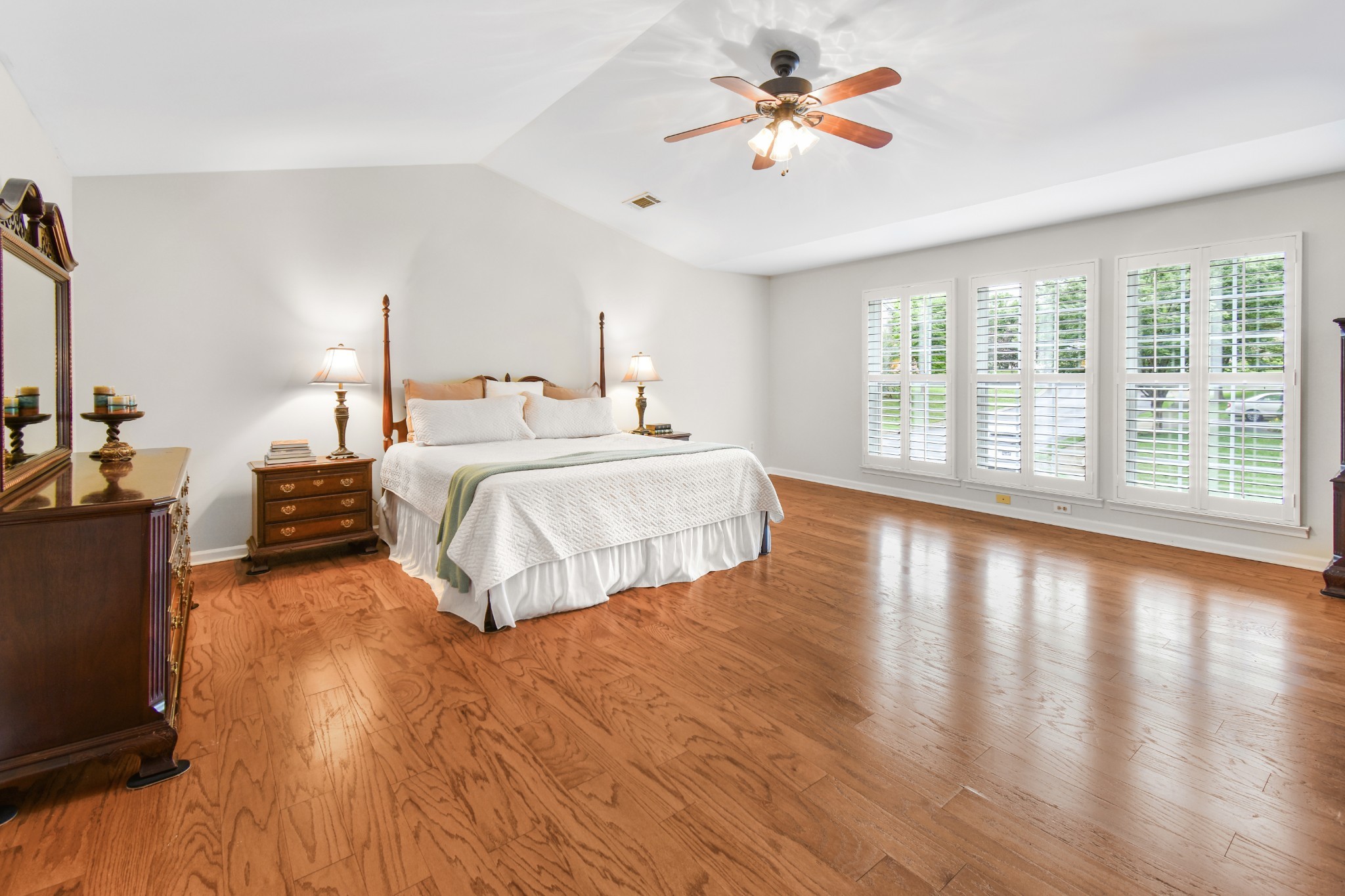 304 Forest Bend Dr
