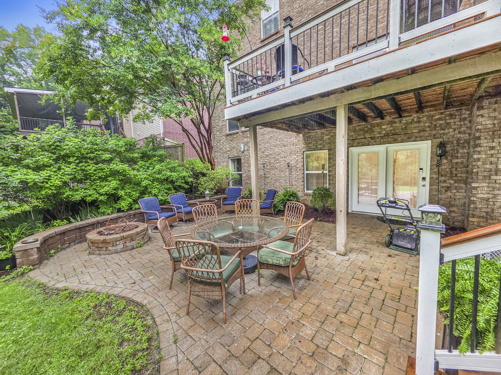 304 Forest Bend Dr