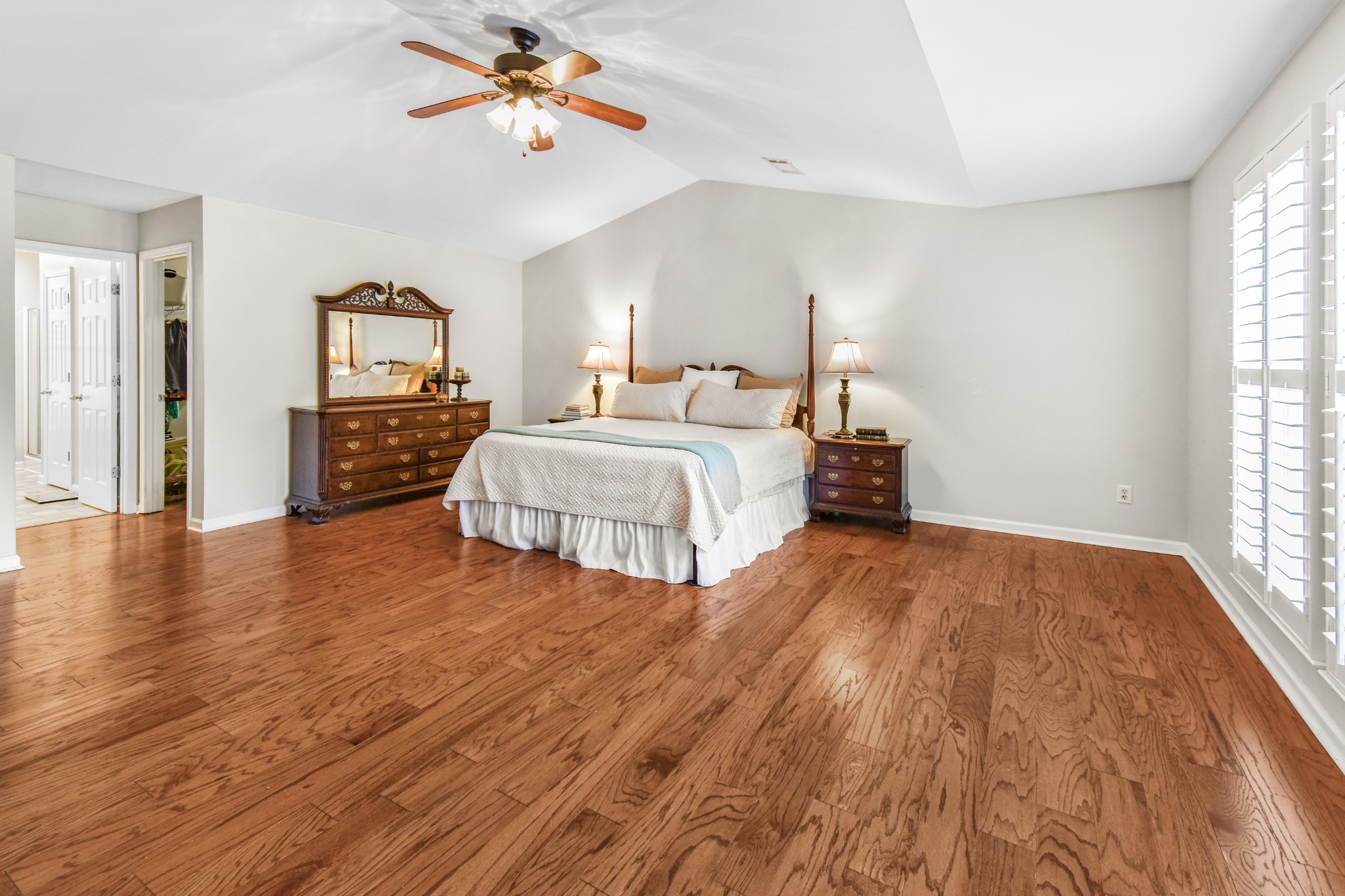 304 Forest Bend Dr