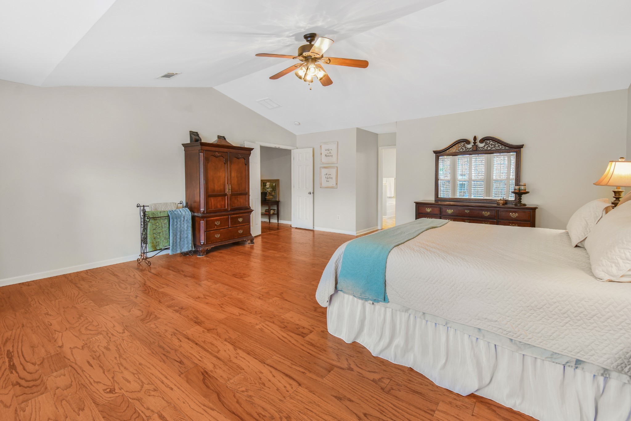 304 Forest Bend Dr