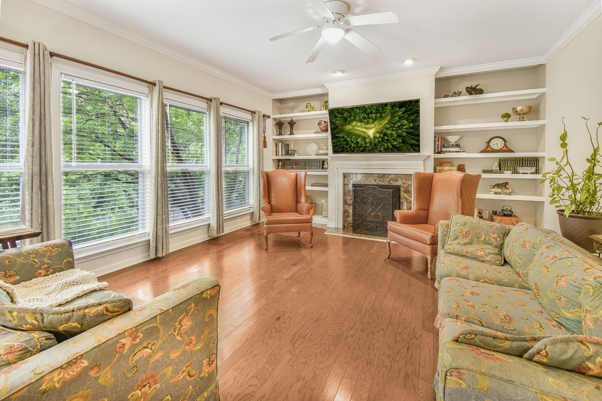 304 Forest Bend Dr
