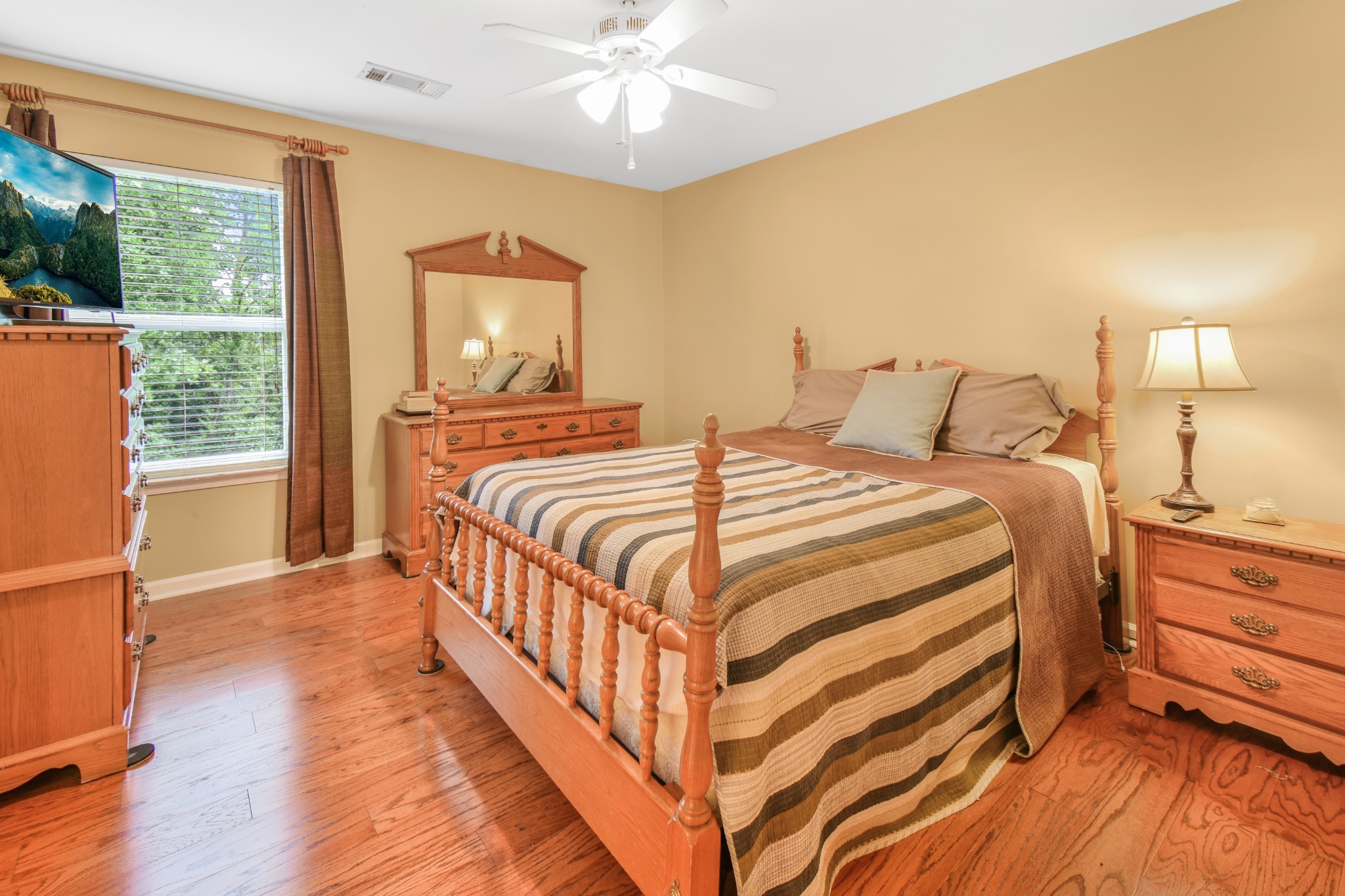 304 Forest Bend Dr