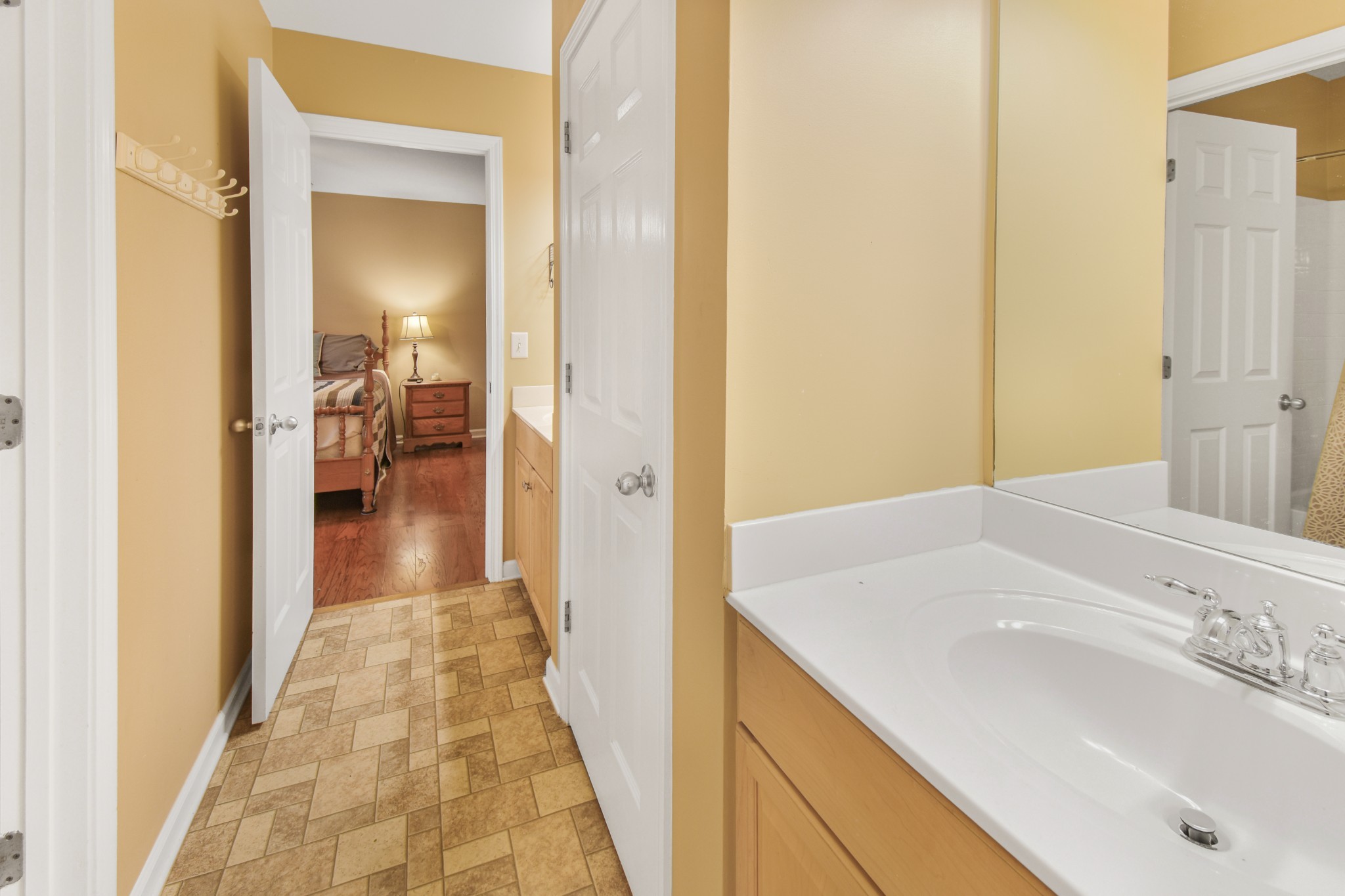304 Forest Bend Dr