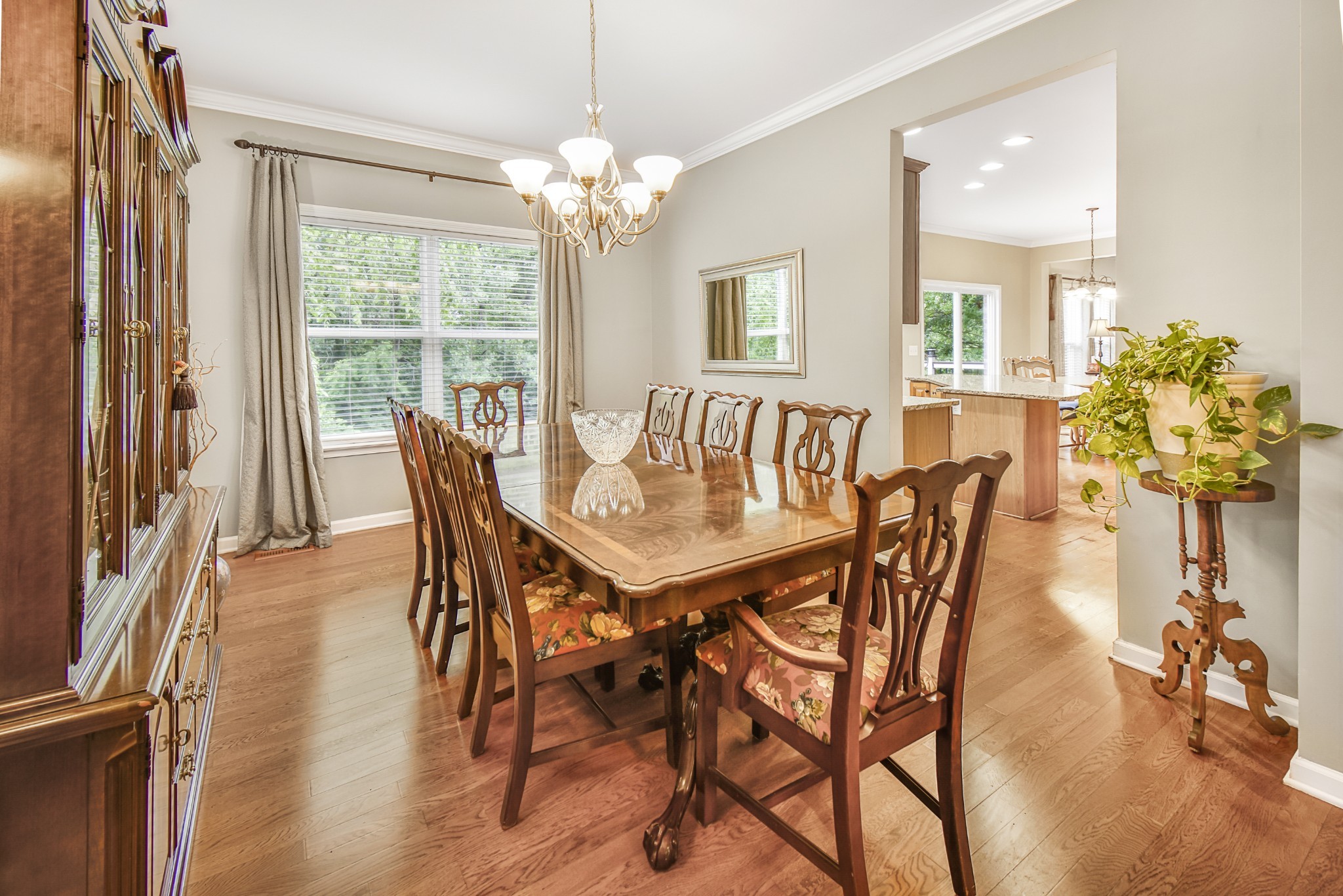 304 Forest Bend Dr