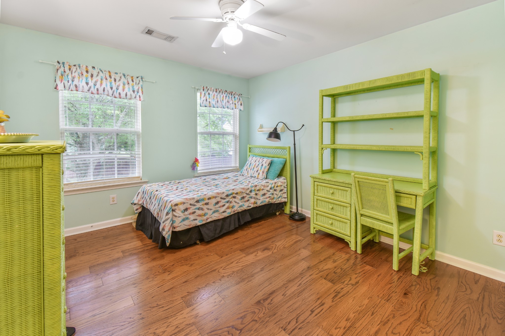 304 Forest Bend Dr