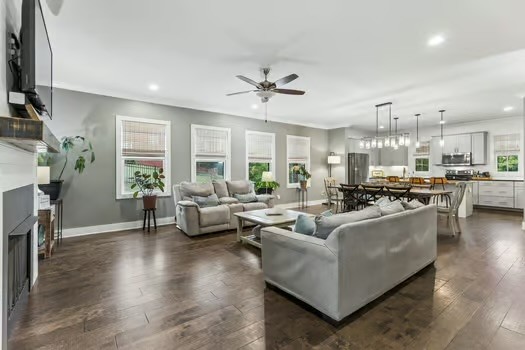 1100 Port William Ct