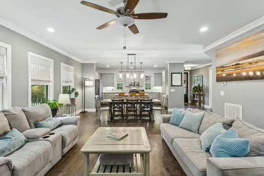 1100 Port William Ct