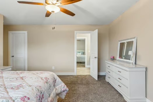 1100 Port William Ct